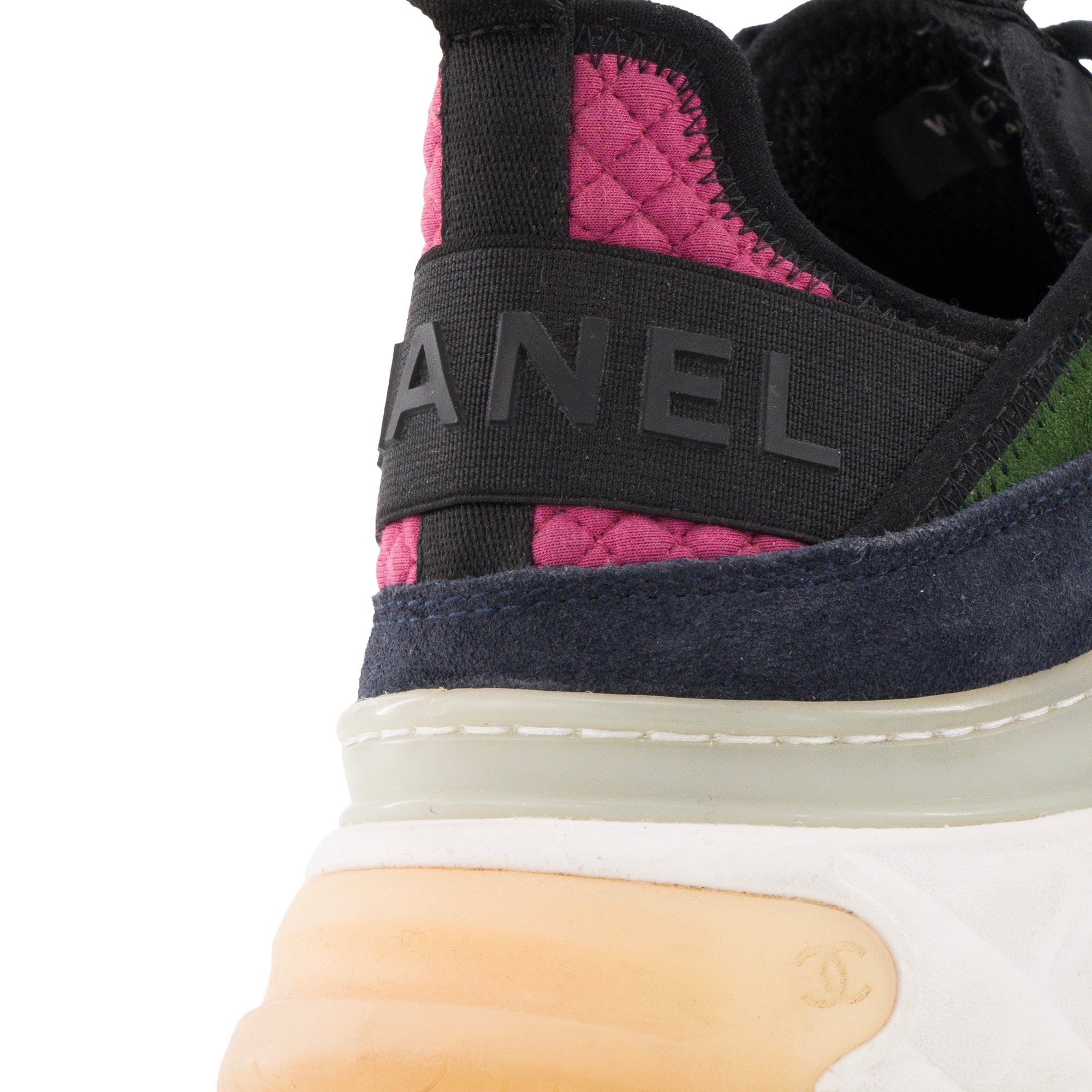 CHANEL - Sneakers Low Top Chanel en toile et daim multicolore (T39,5)