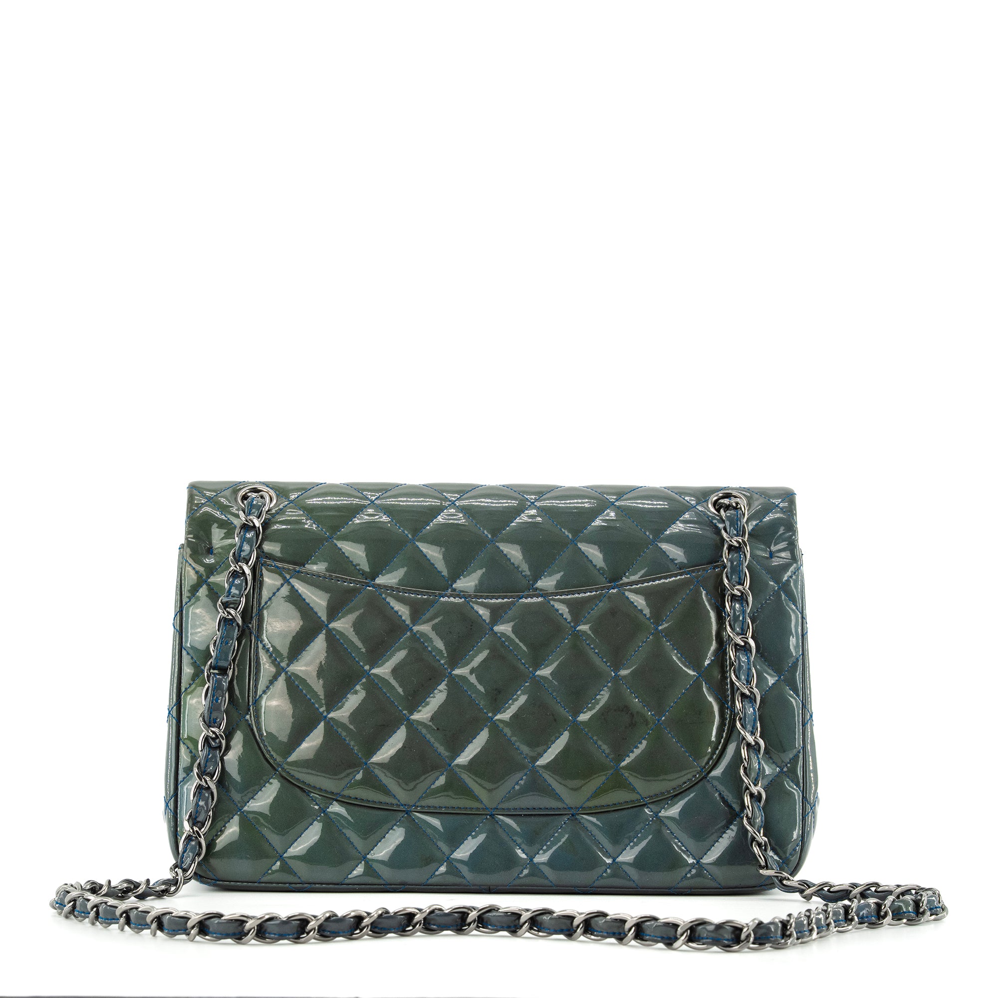 CHANEL - Sac à bandoulière Classique/Timeless Jumbo Chanel en cuir verni vert
