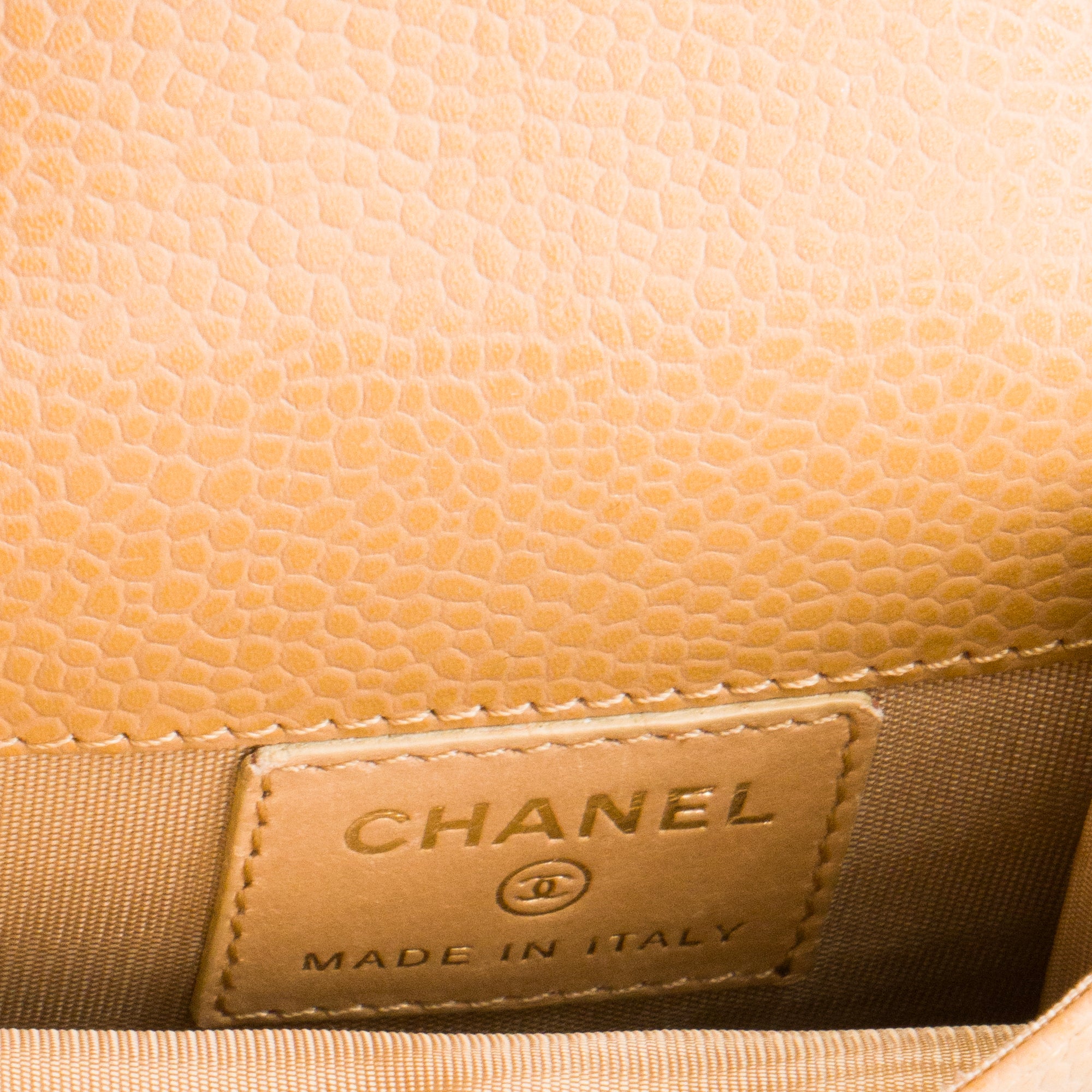 CHANEL - Étui à cigarettes Chanel en cuir caviar beige vintage
