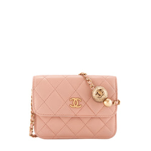 CHANEL - Wallet On Chain Mini Chanel en cuir lisse rose