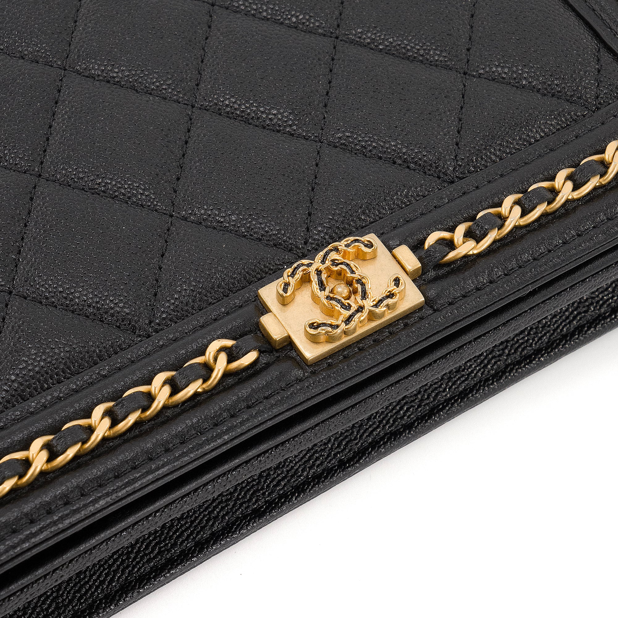 CHANEL - Sac à bandoulière Wallet on Chain Boy Chanel en cuir caviar noir édition limitée