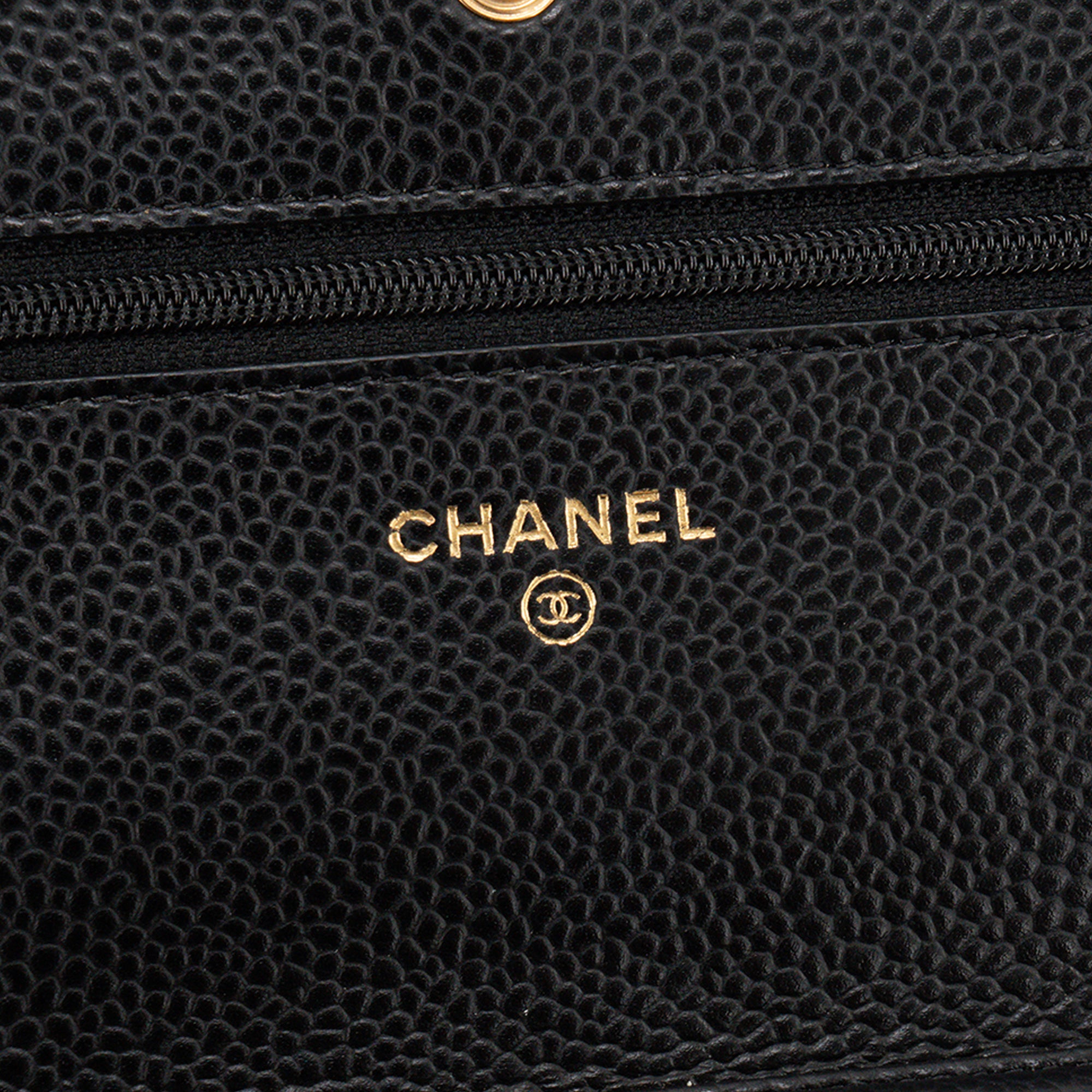 CHANEL - Sac à bandoulière Wallet On Chain Classique/Timeless  Chanel en cuir caviar noir