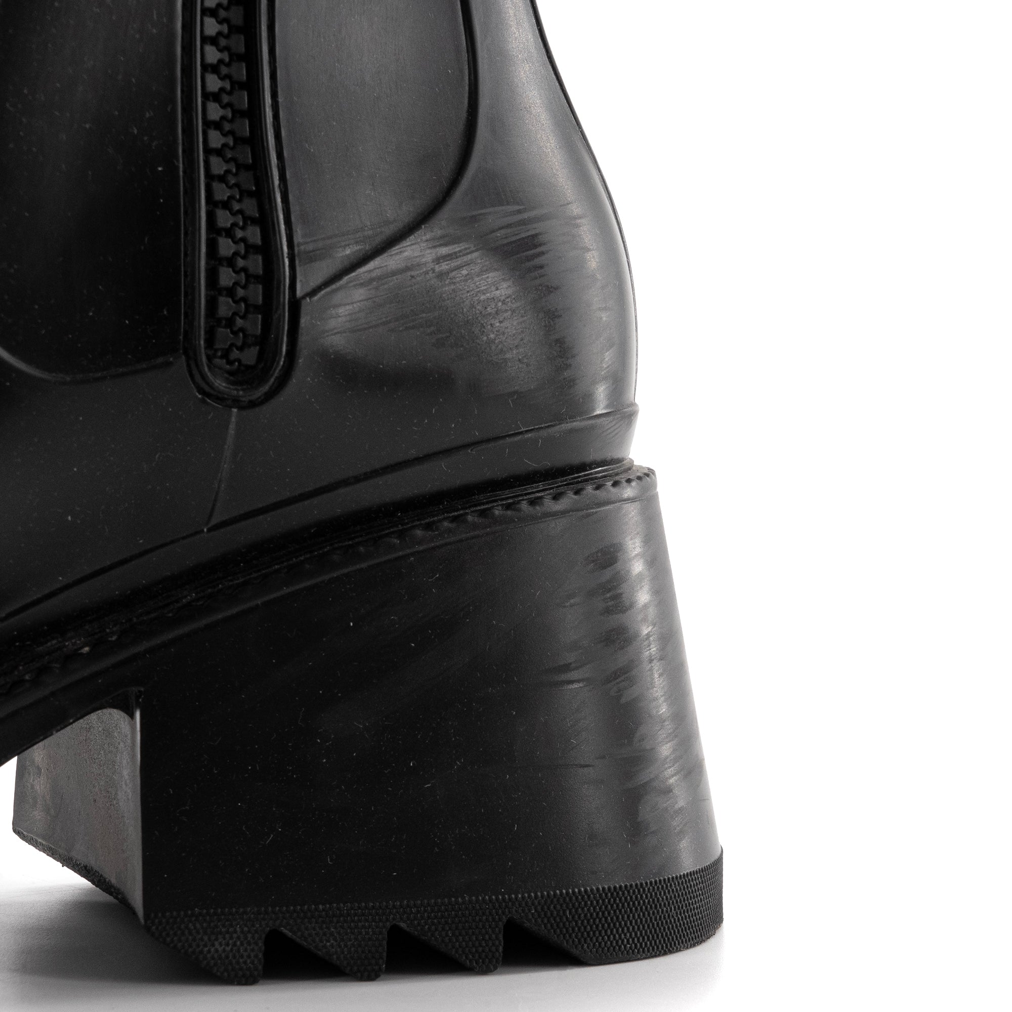 CHLOÉ - Bottines Betty Chloé en caoutchouc noir (T40)