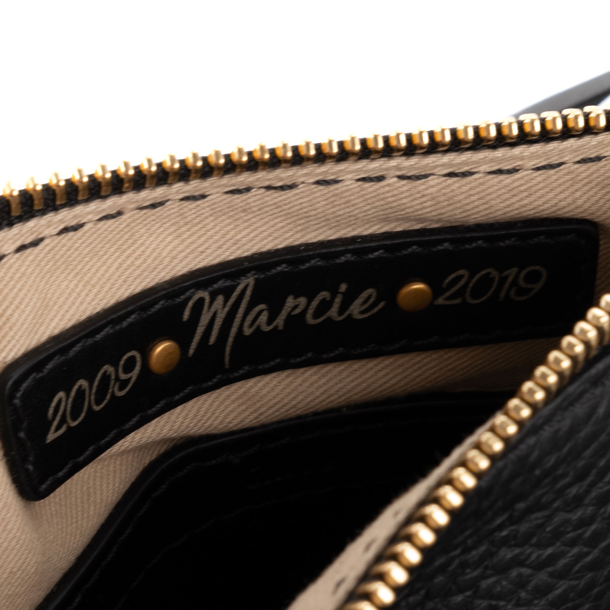 CHLOÉ - Sac à bandoulière Marcie à franges Chloé en cuir noir