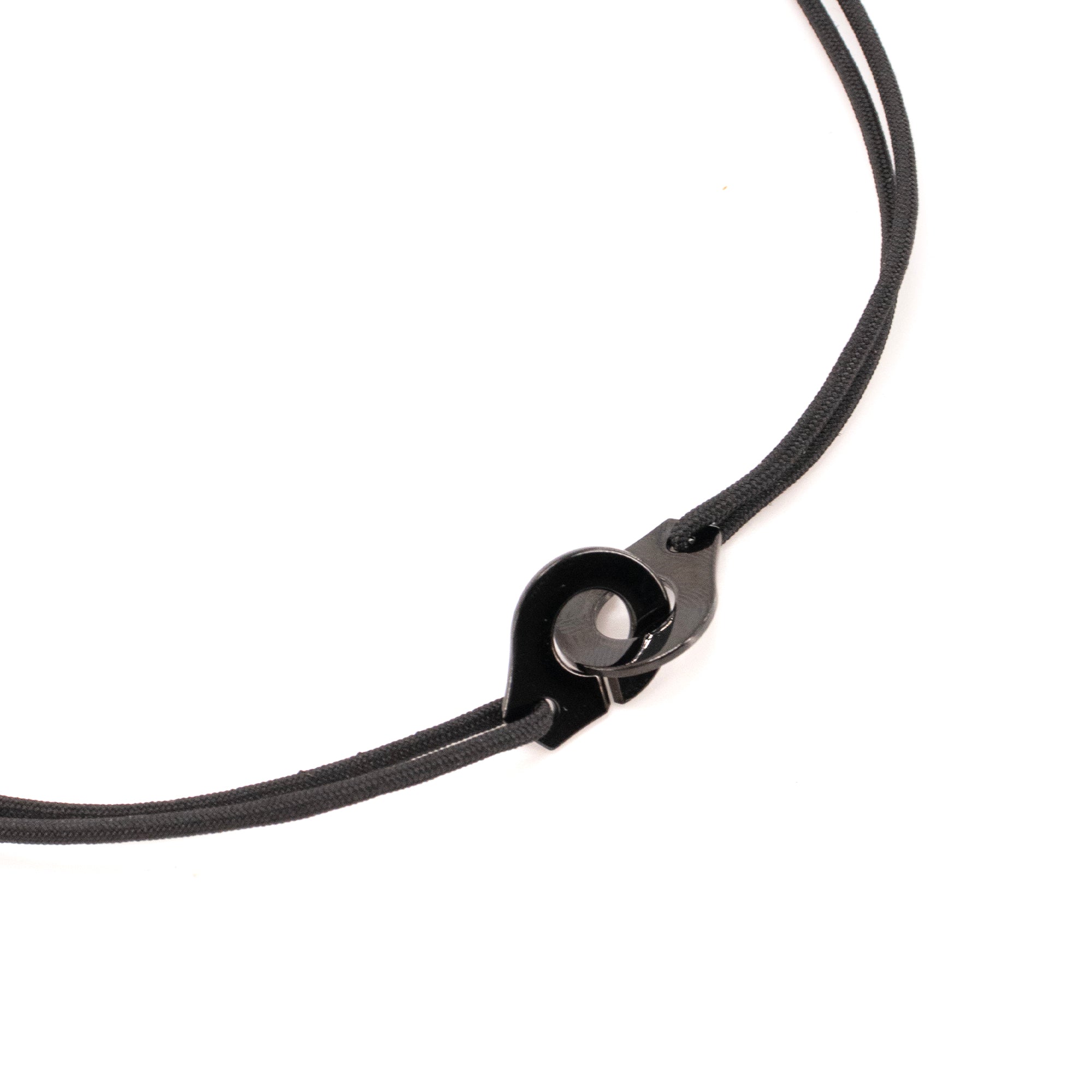 DINH VAN - Collier Menottes Dinh Van sur cordon full black