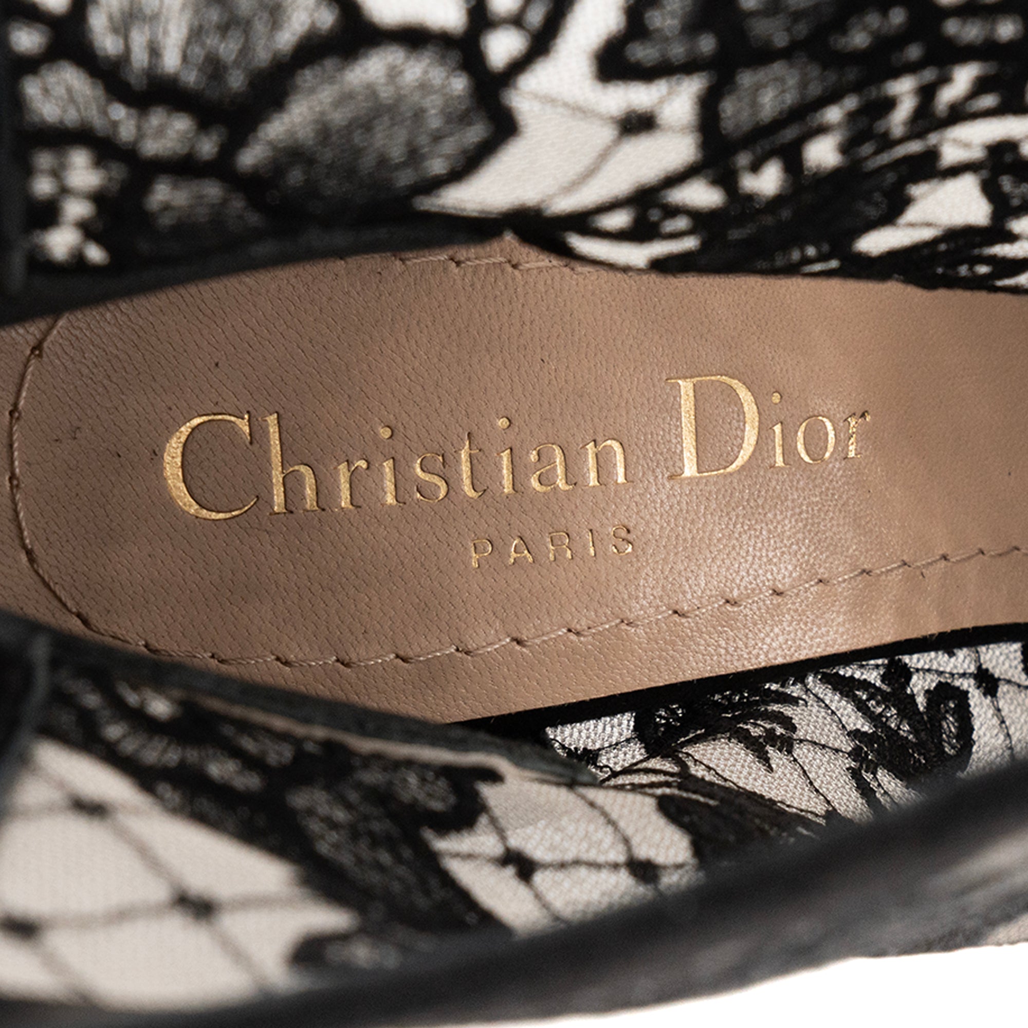 DIOR - Bottines à talons Naughtily-D Dior en résille transparente et daim noir (T36)