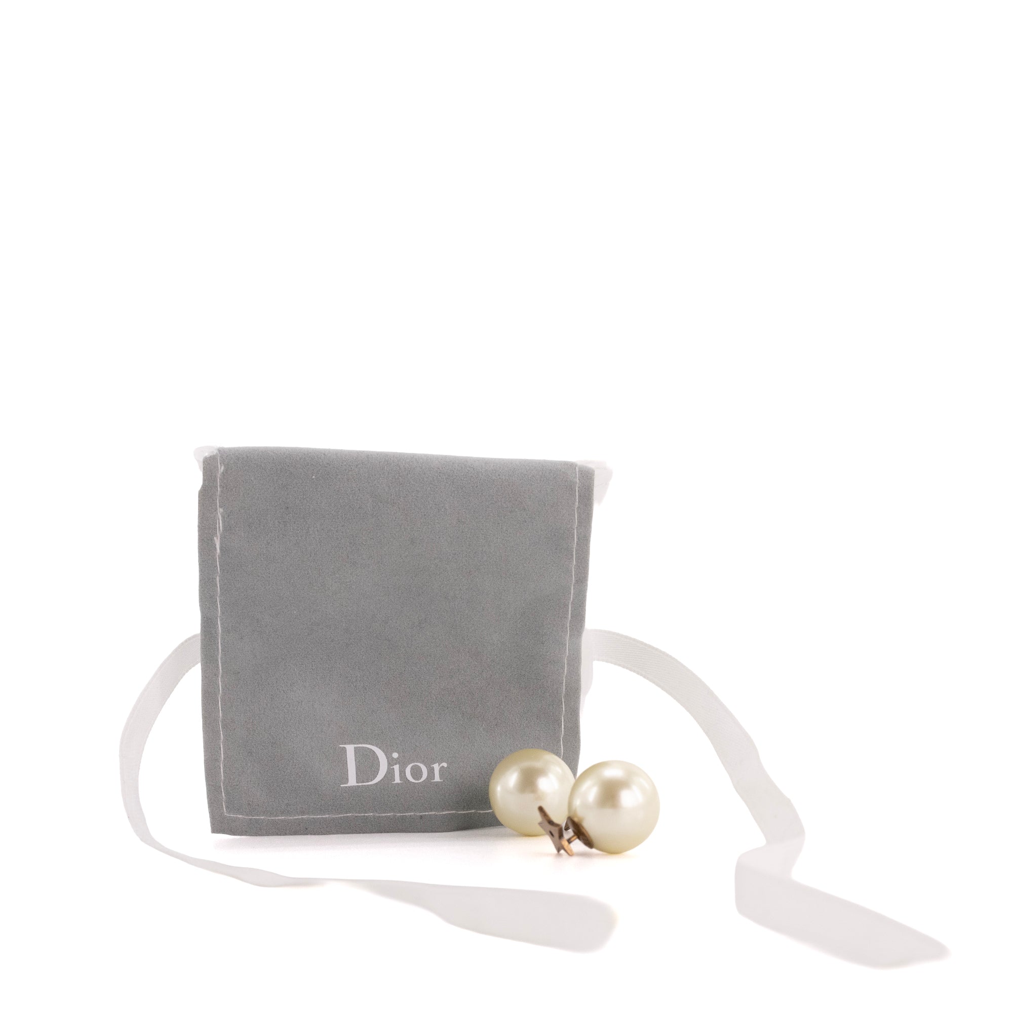 DIOR - Boucles d'oreilles Tribales Dior en métal doré vieilli