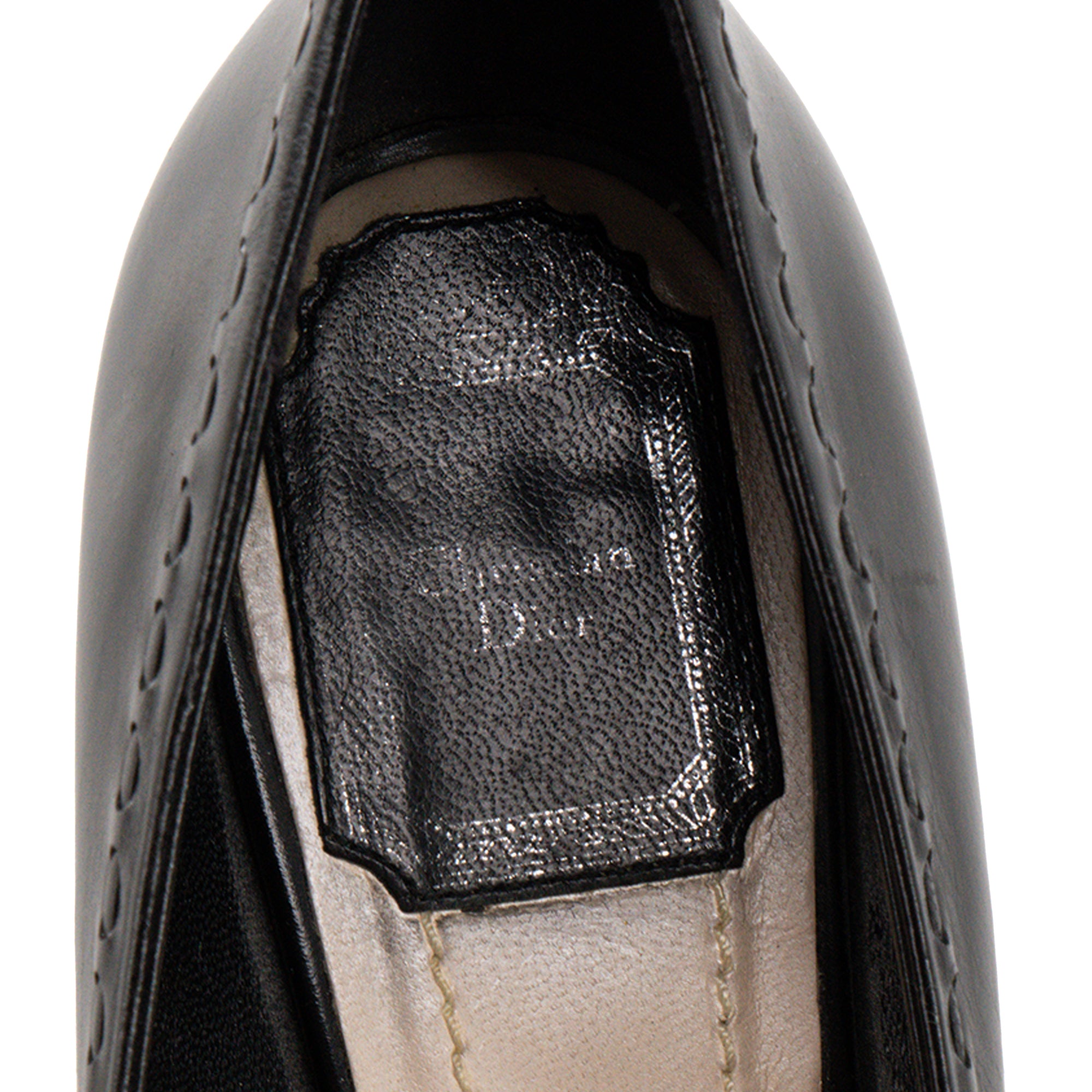 DIOR - Escarpins Dior en cuir lisse noir (T37)