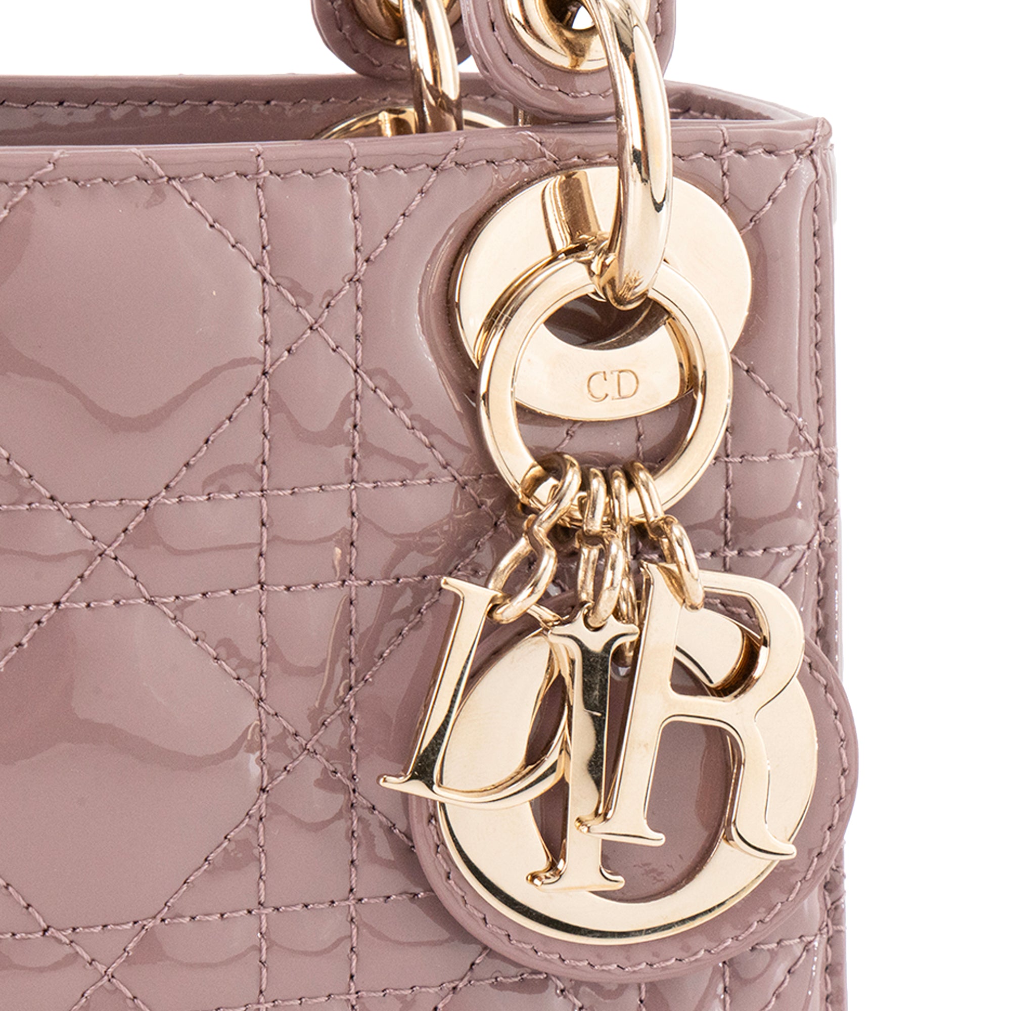DIOR - Sac à bandoulière Lady Dior mini Dior en cuir verni violet