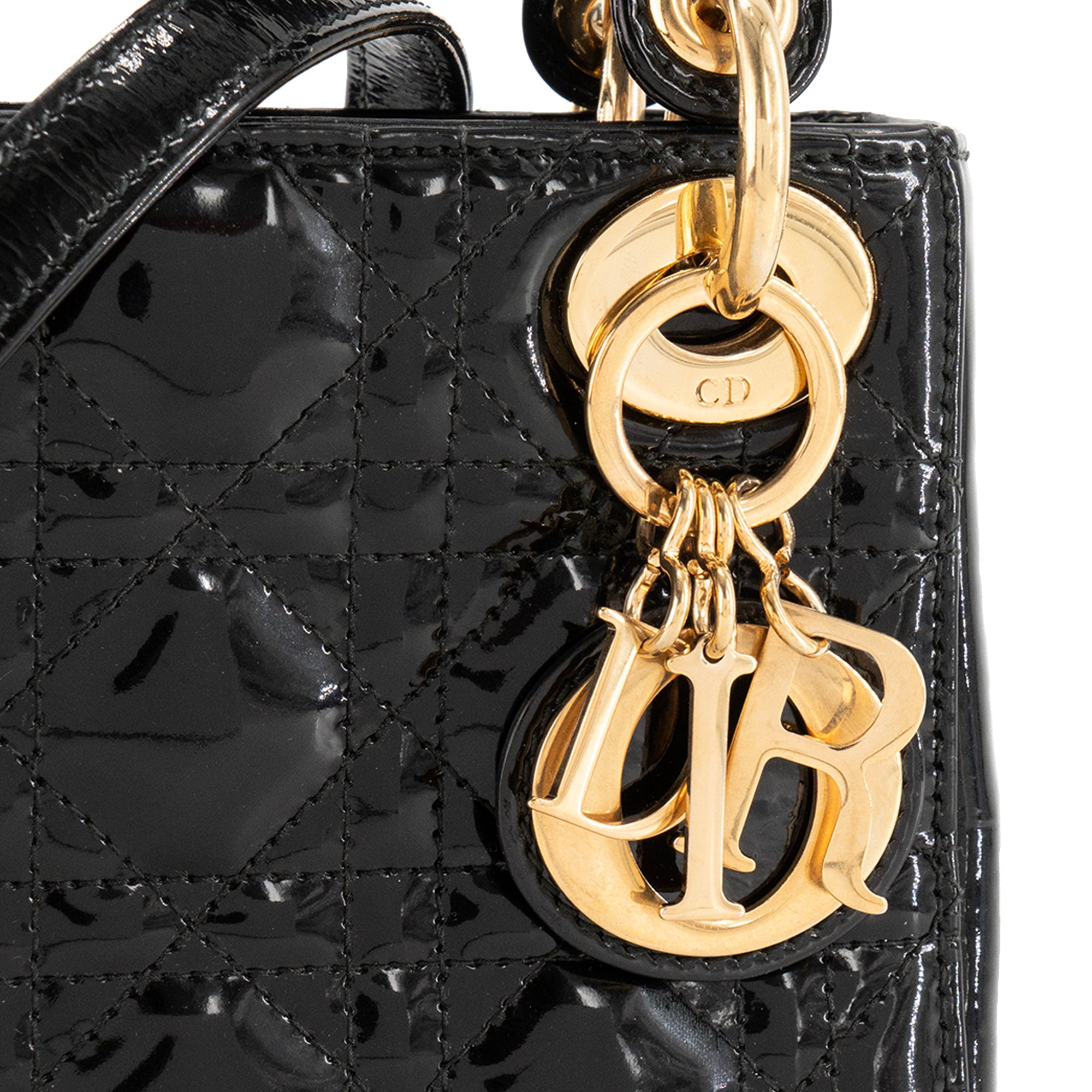 DIOR - Sac à bandoulière Lady Dior mini en cuir verni noir