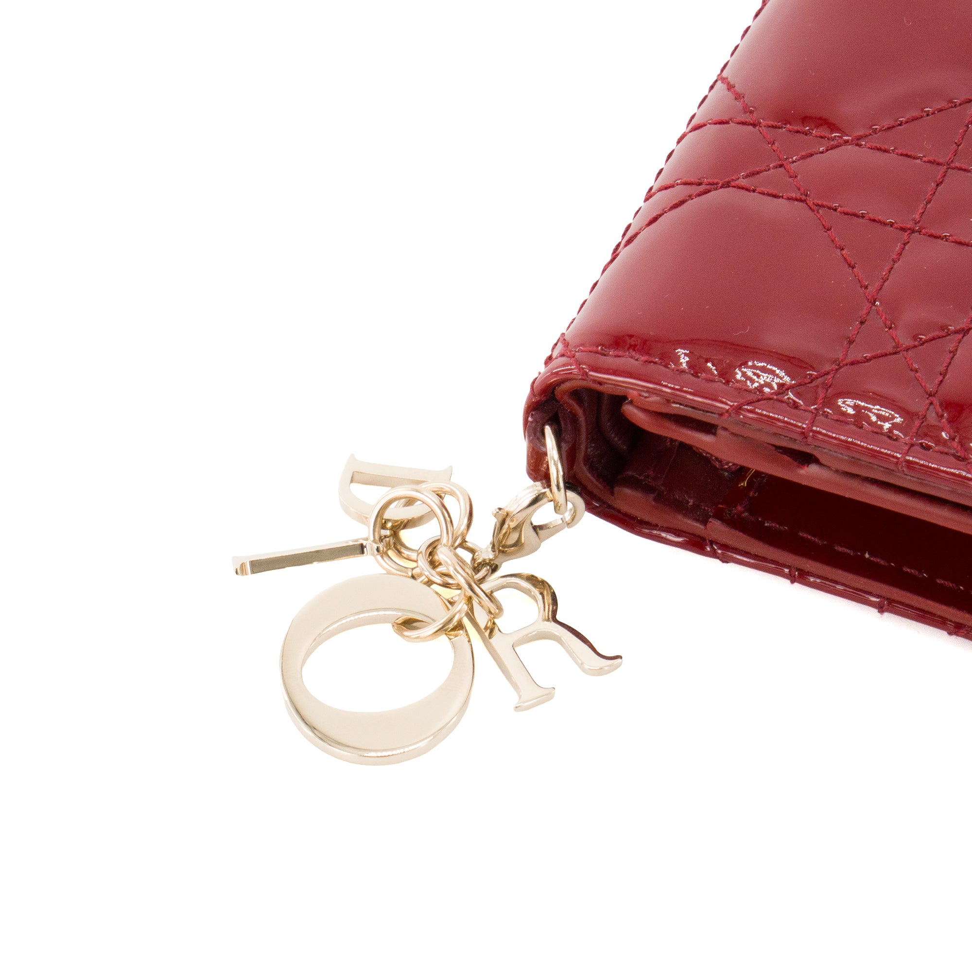 DIOR - Portefeuille Gardenia mini Lady Dior en cuir verni rouge