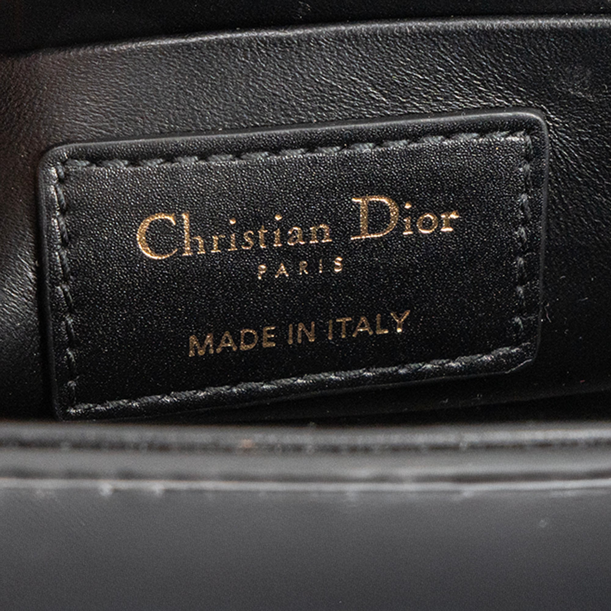 DIOR - Sac à bandoulière 30 Montaigne Box mini Dior en cuir lisse noir