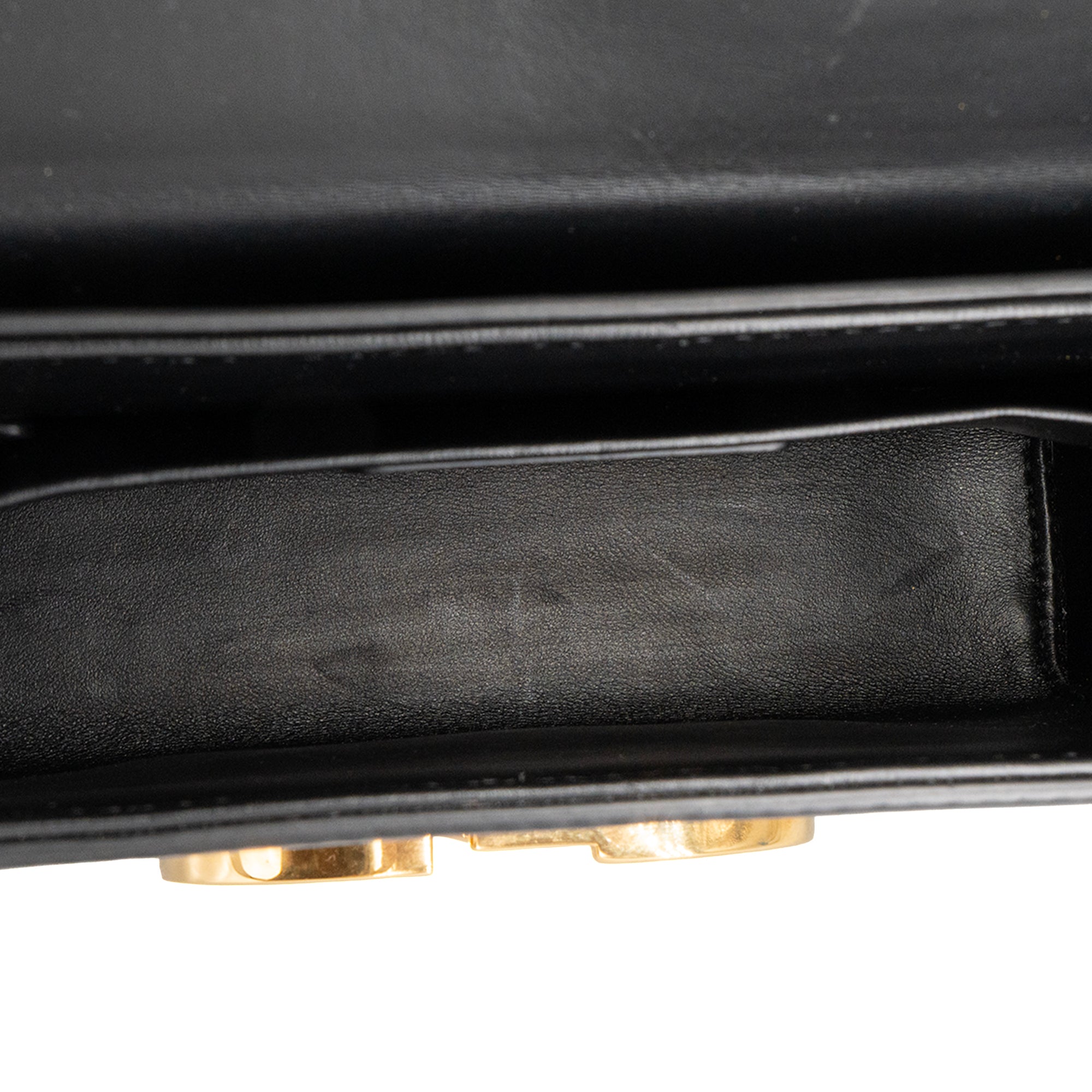 DIOR - Sac à bandoulière 30 Montaigne Box mini Dior en cuir lisse noir