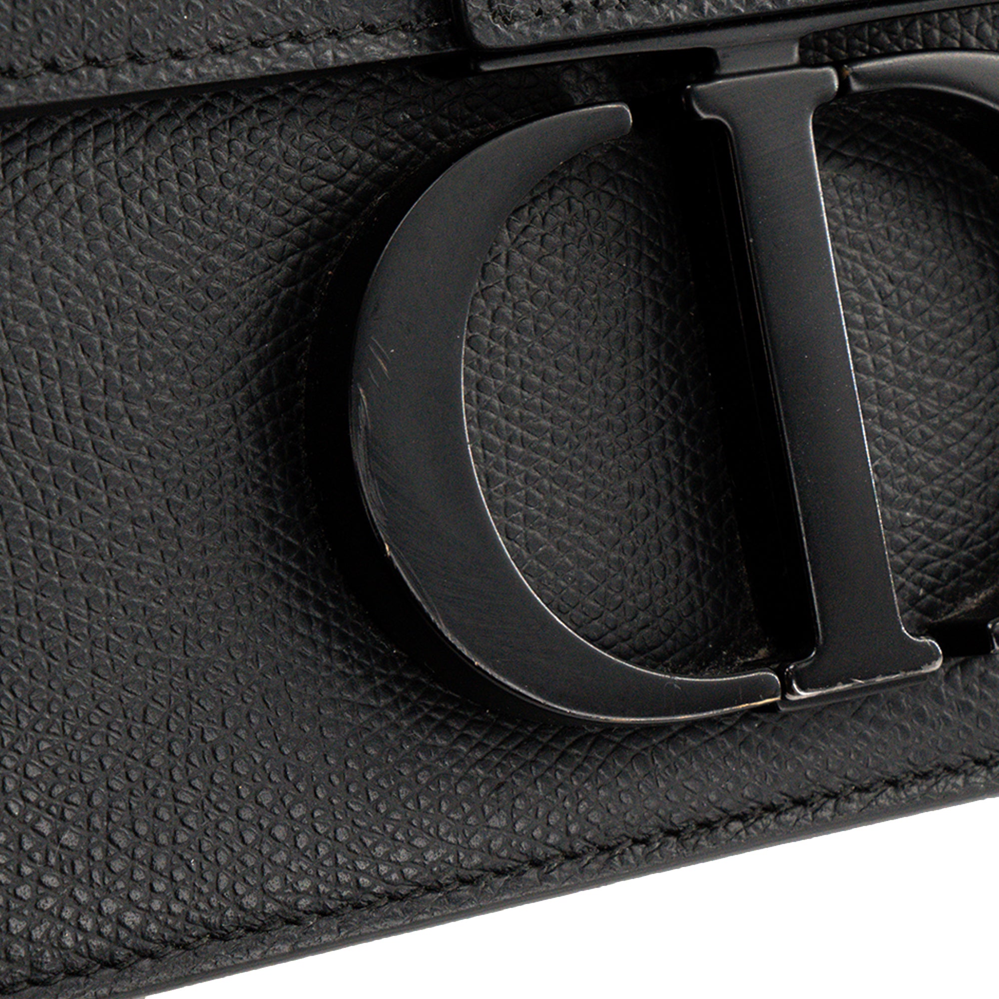 DIOR - Sac à bandoulière 30 Montaigne Dior en cuir grainé édition so black