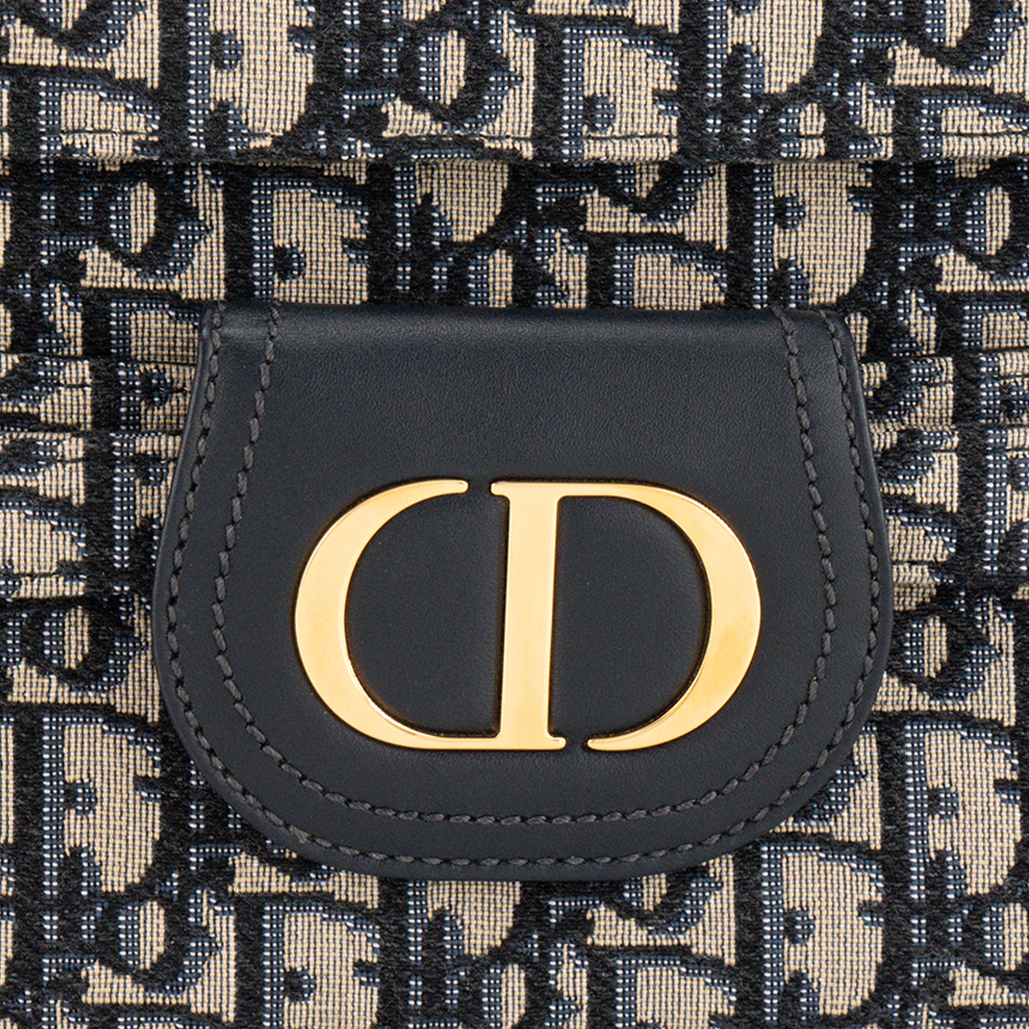 DIOR - Sac à bandoulière 30 Montaigne Dior en toile Dior Oblique bleu marine