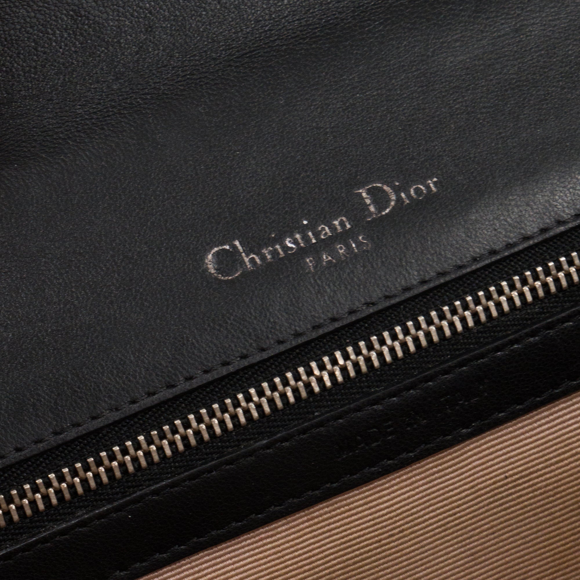 DIOR - Sac à bandoulière Diorama Dior en cuir lisse noir