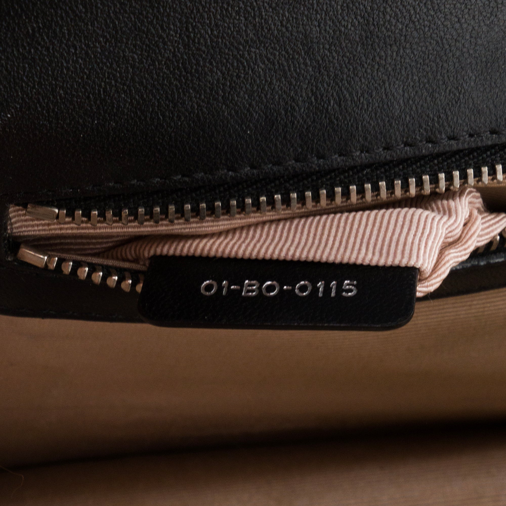 DIOR - Sac à bandoulière Diorama Dior en cuir lisse noir