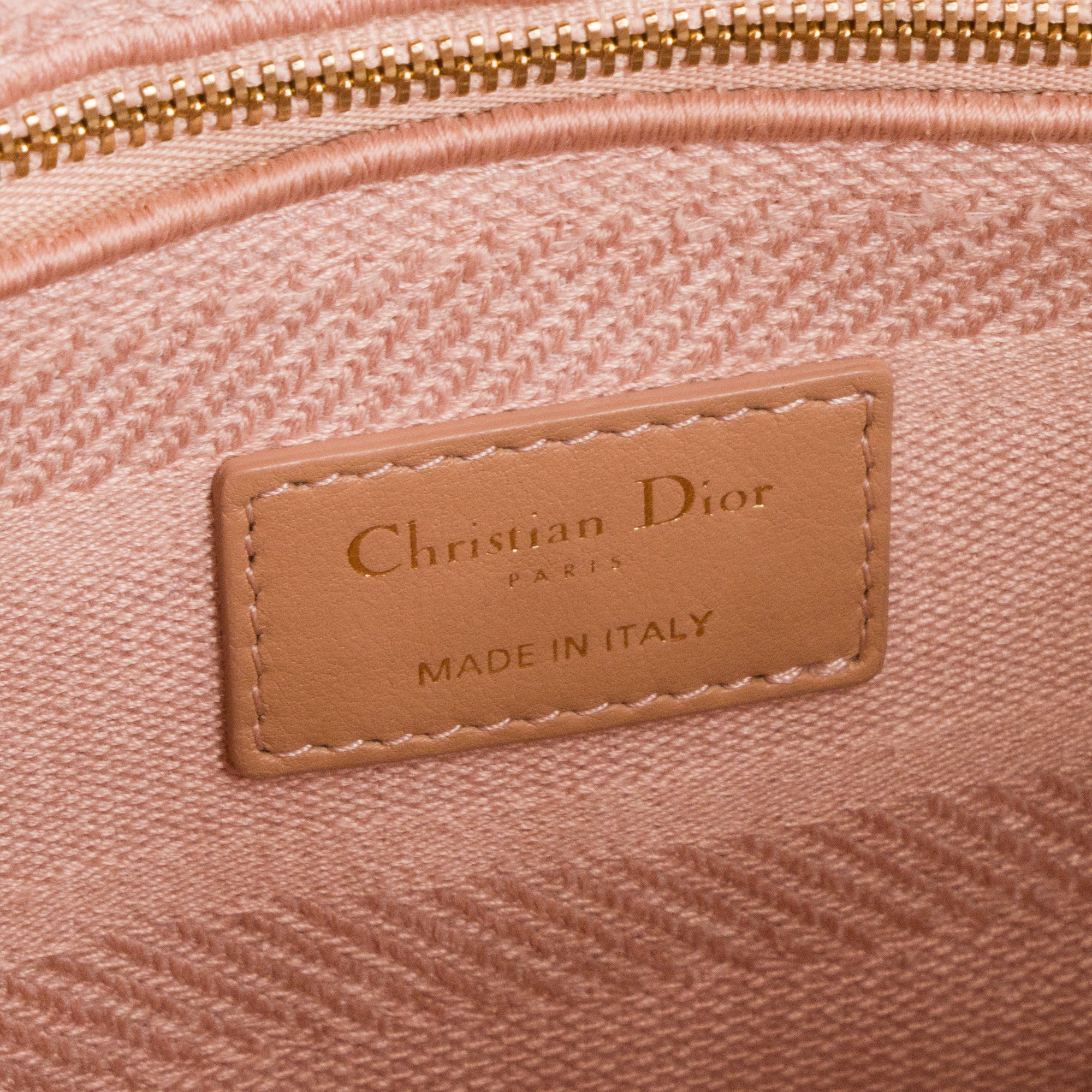 DIOR - Sac à bandoulière Lady D-Lite medium Dior en toile cannage rose ancien