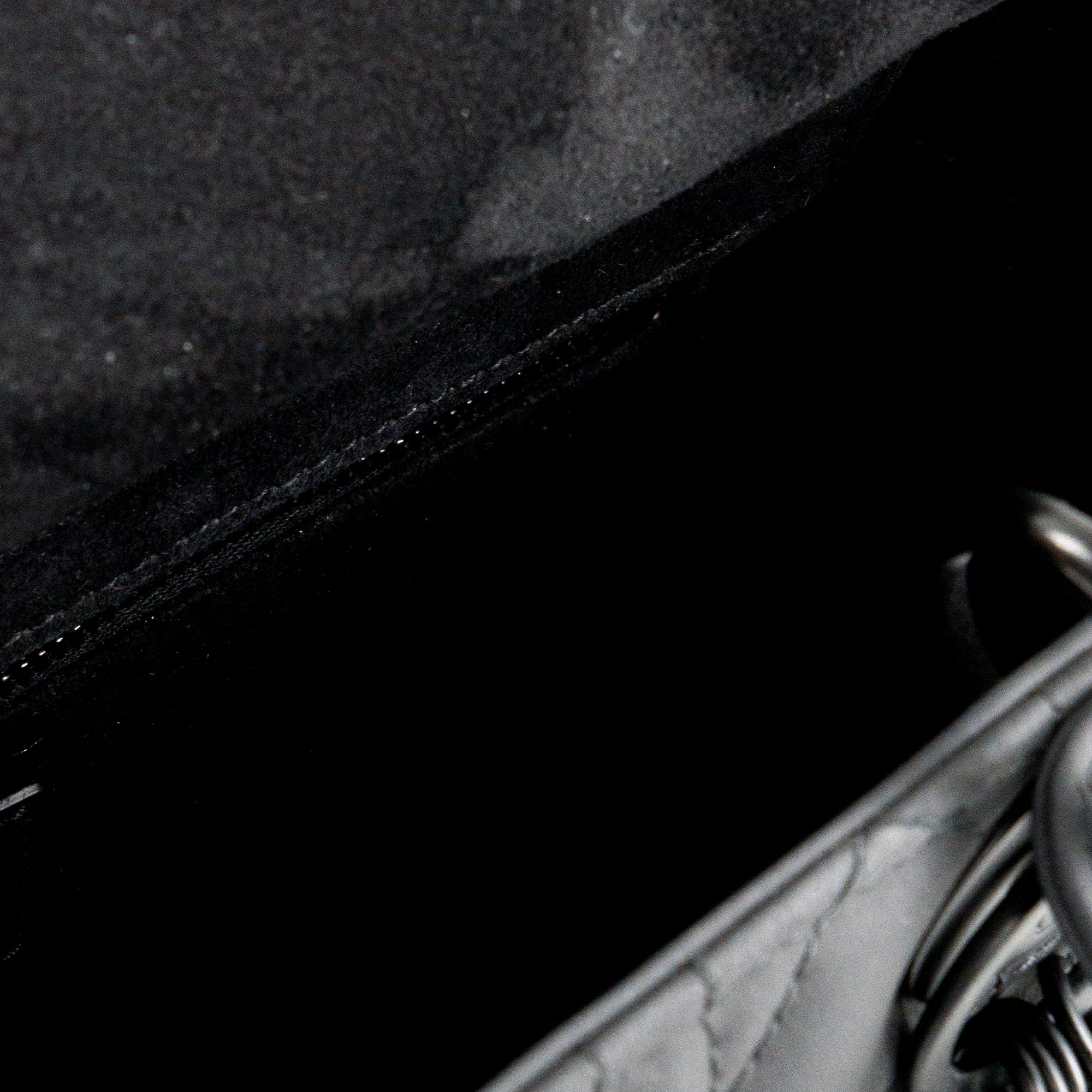 DIOR - Sac à bandoulière Lady Dior en cuir lisse noir édition limitée So Black