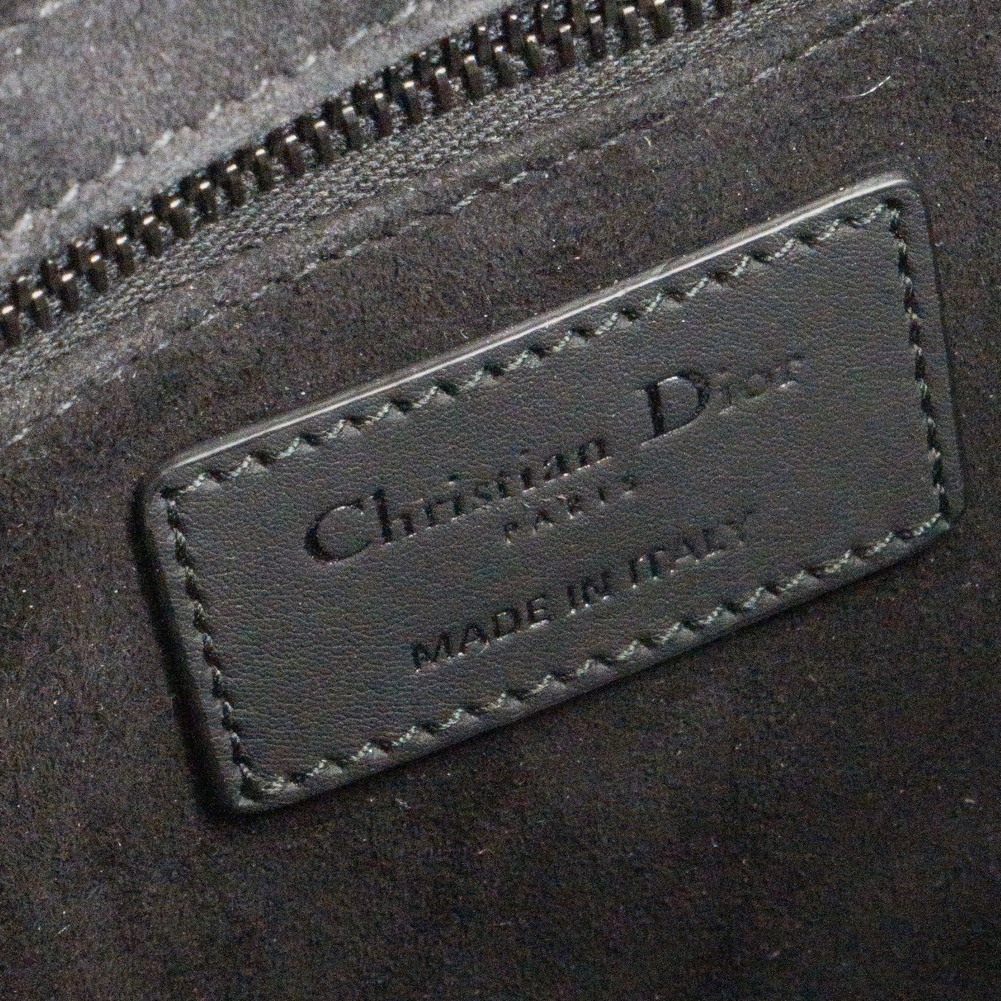 DIOR - Sac à bandoulière Lady Dior en cuir lisse noir édition limitée So Black