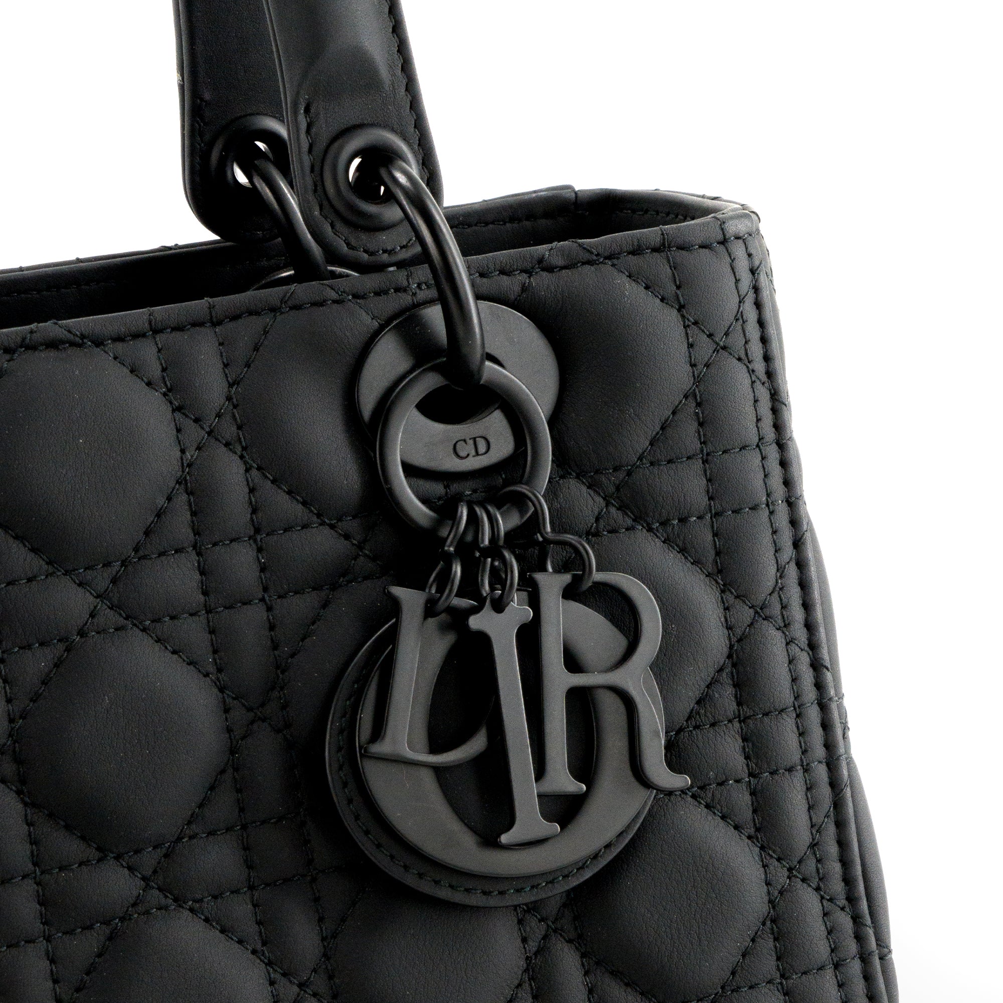 DIOR - Sac à bandoulière Lady Dior en cuir lisse noir édition limitée So Black