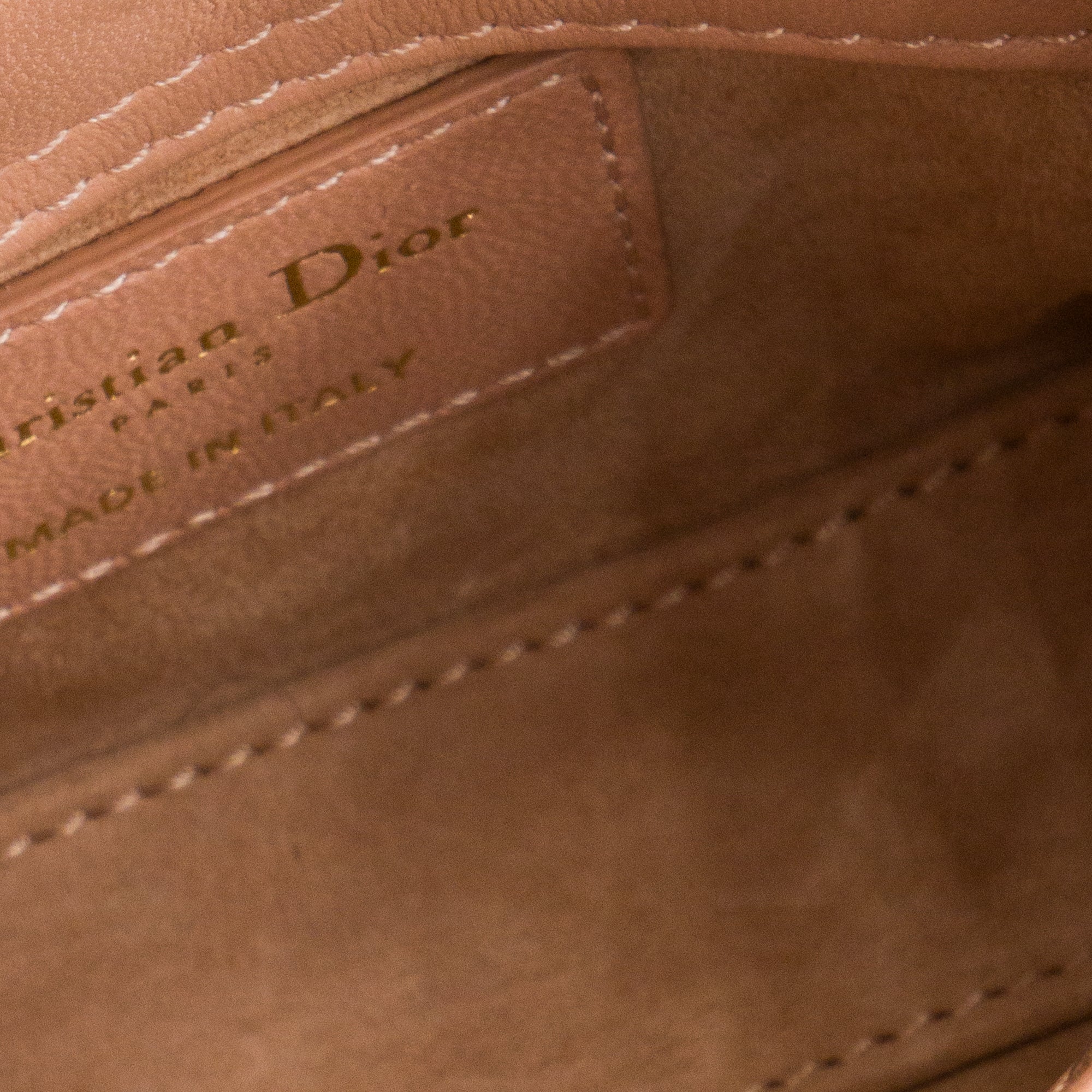 DIOR - Sac à bandoulière Lady Dior micro Dior en cuir cannage rose ancien
