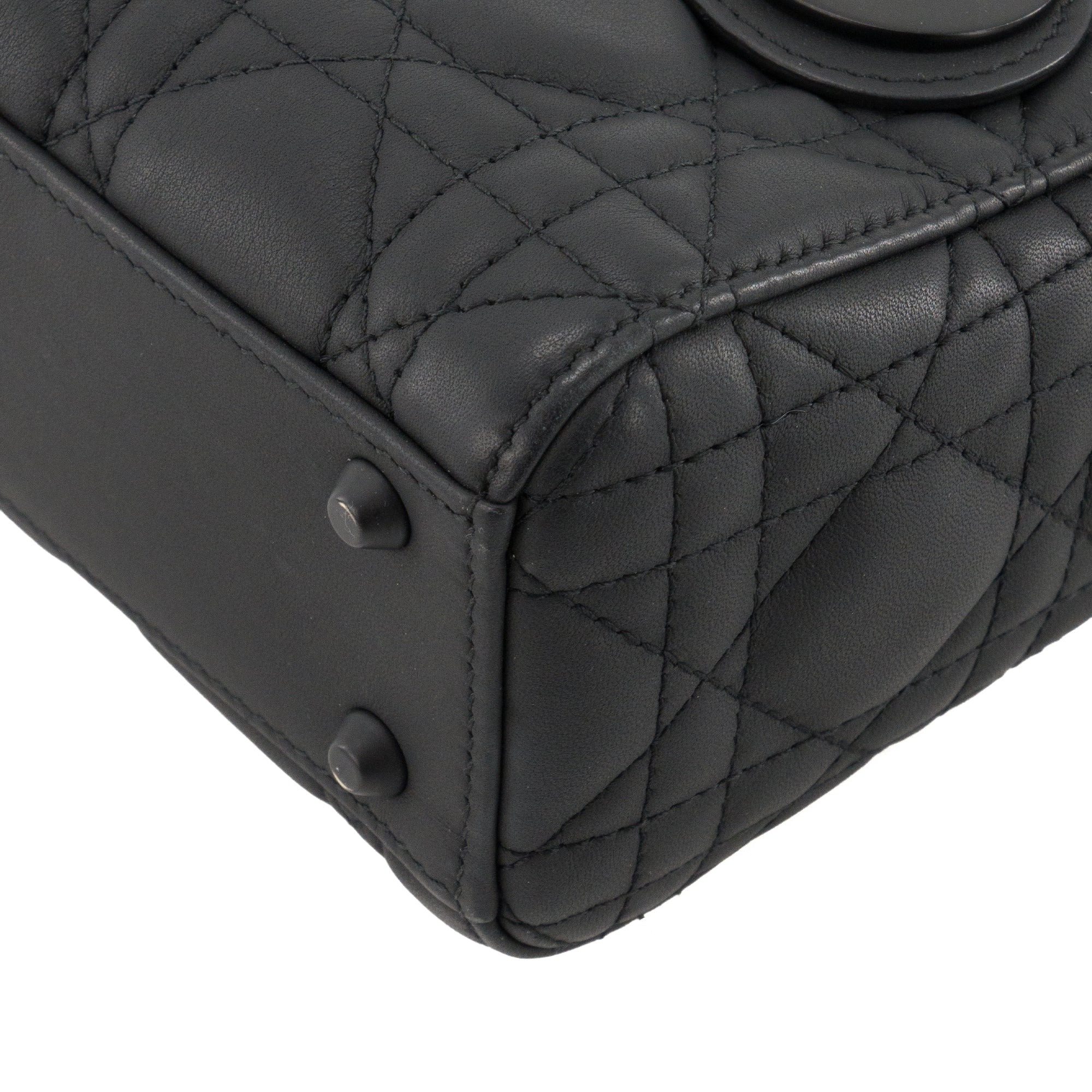 DIOR - Sac à bandoulière Lady Dior mini Dior en cuir cannage full black