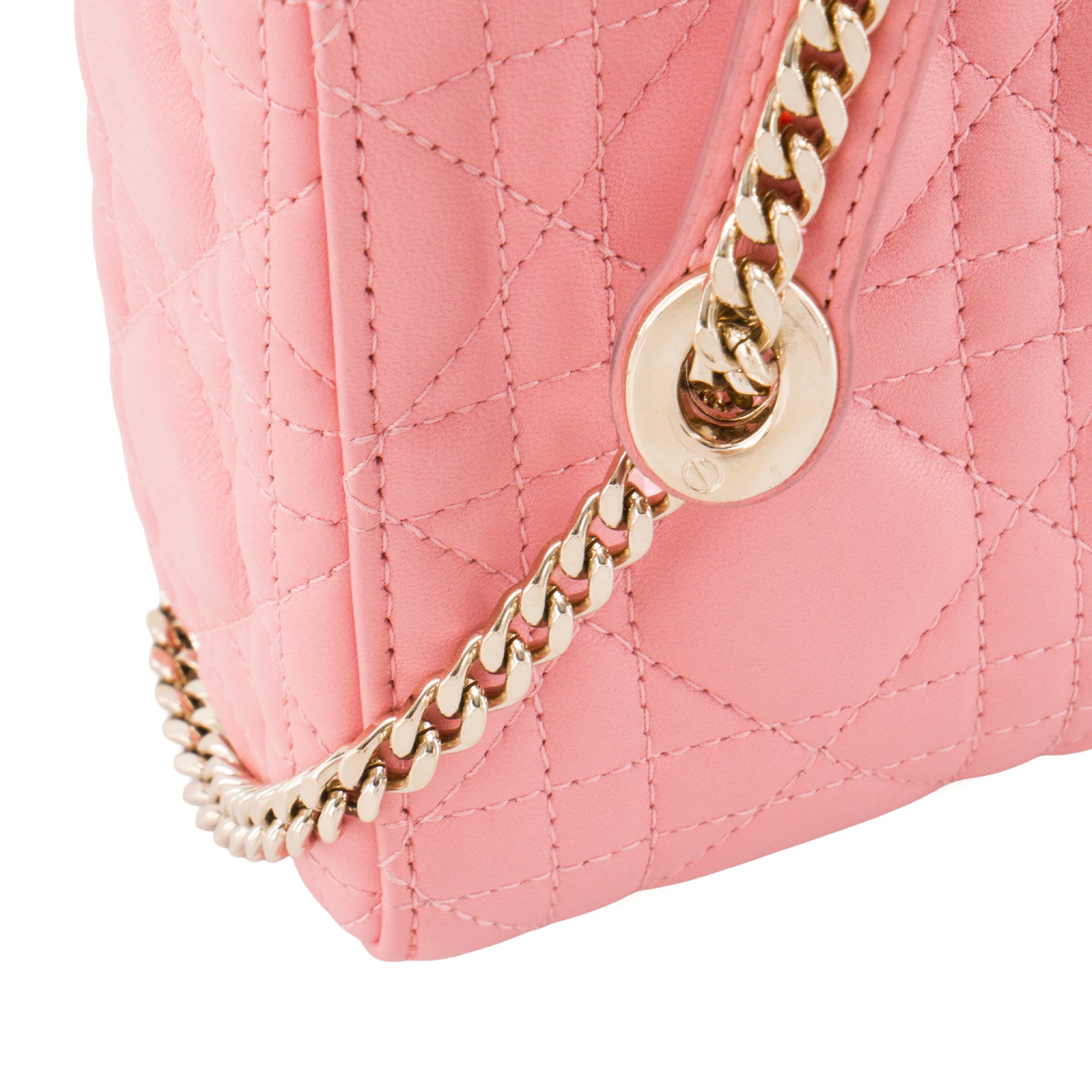DIOR - Sac à bandoulière Lady Dior mini Dior en cuir cannage rose