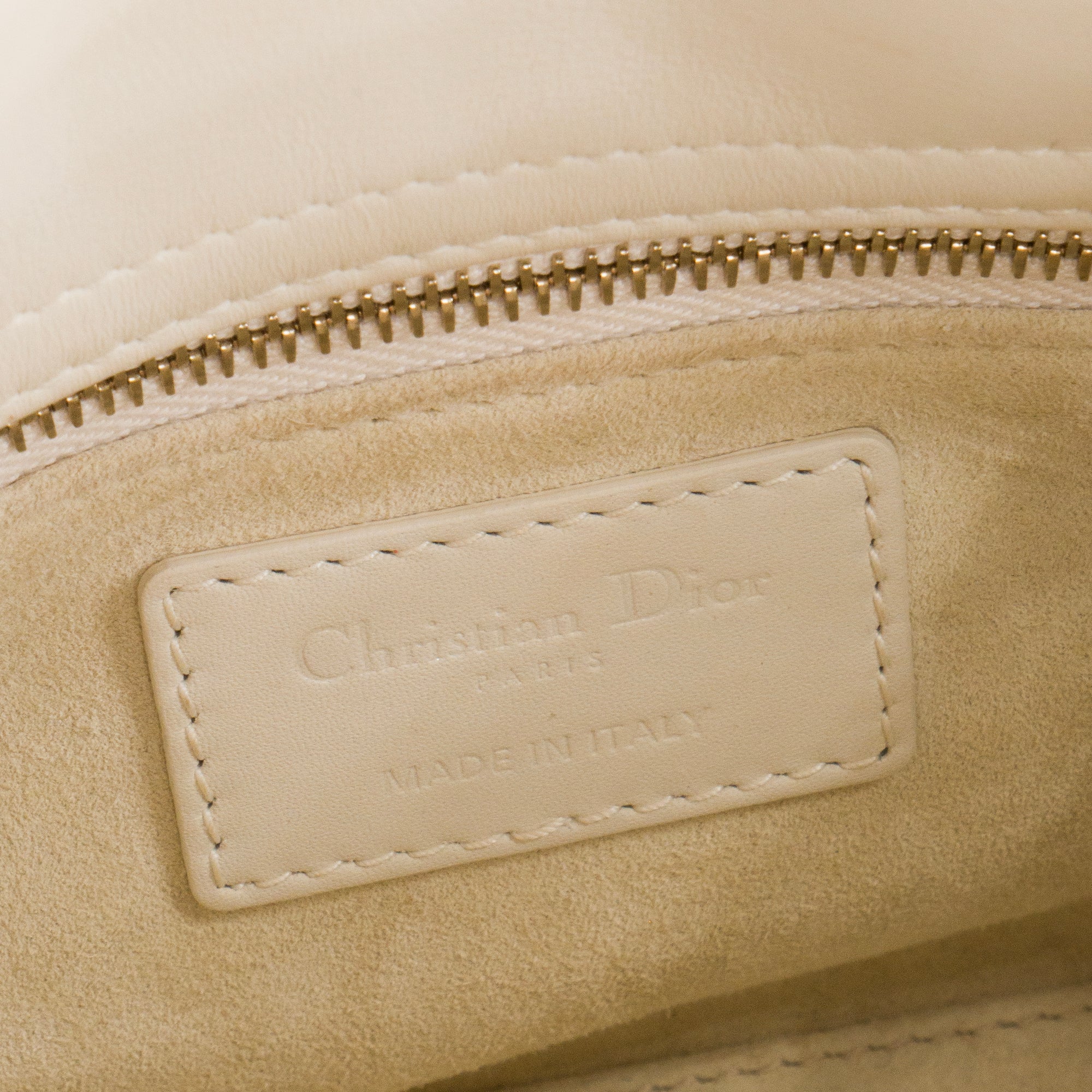 DIOR - Sac à bandoulière Lady Dior mini en cuir cannage écru