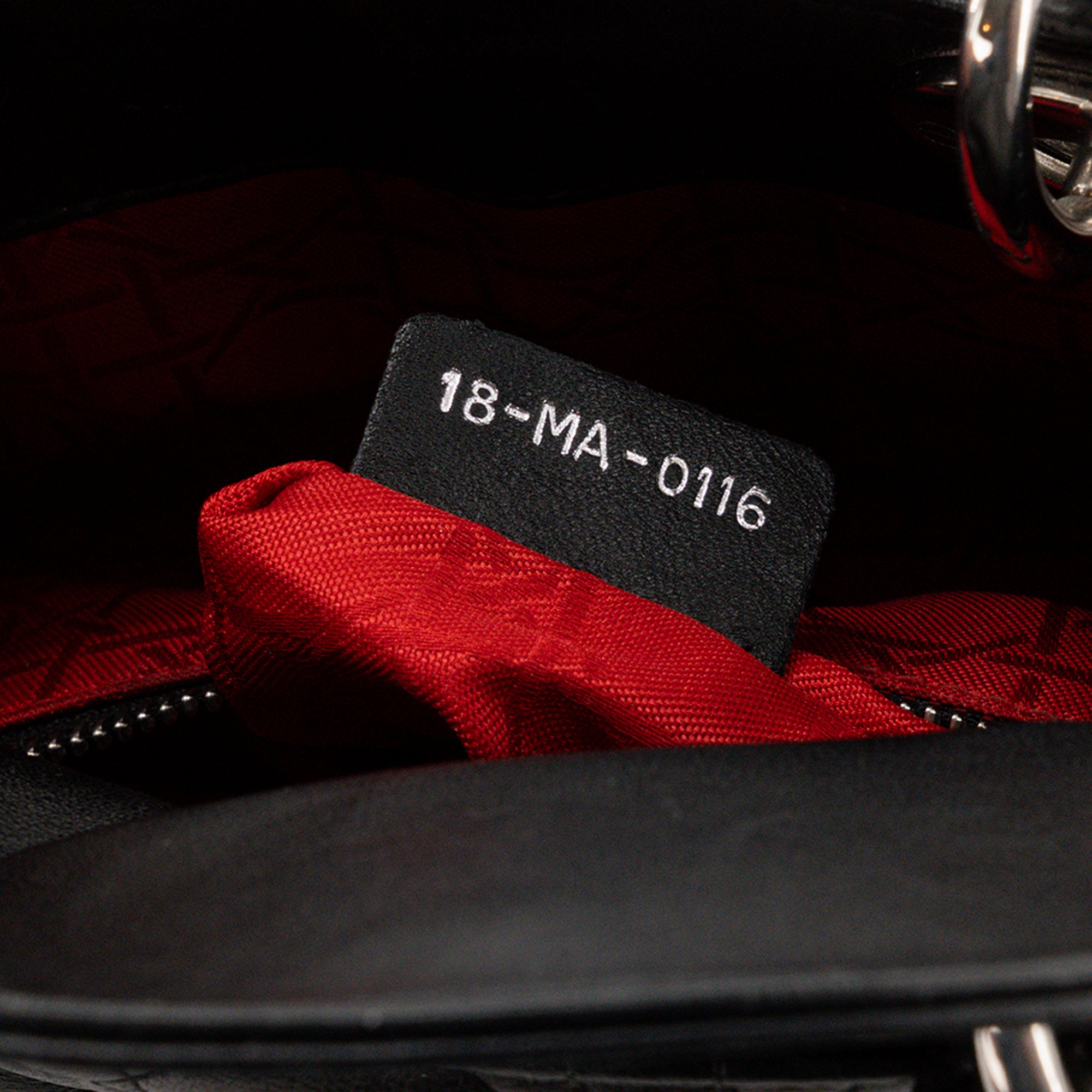 DIOR - Sac à bandoulière Lady Dior mini en cuir cannage noir