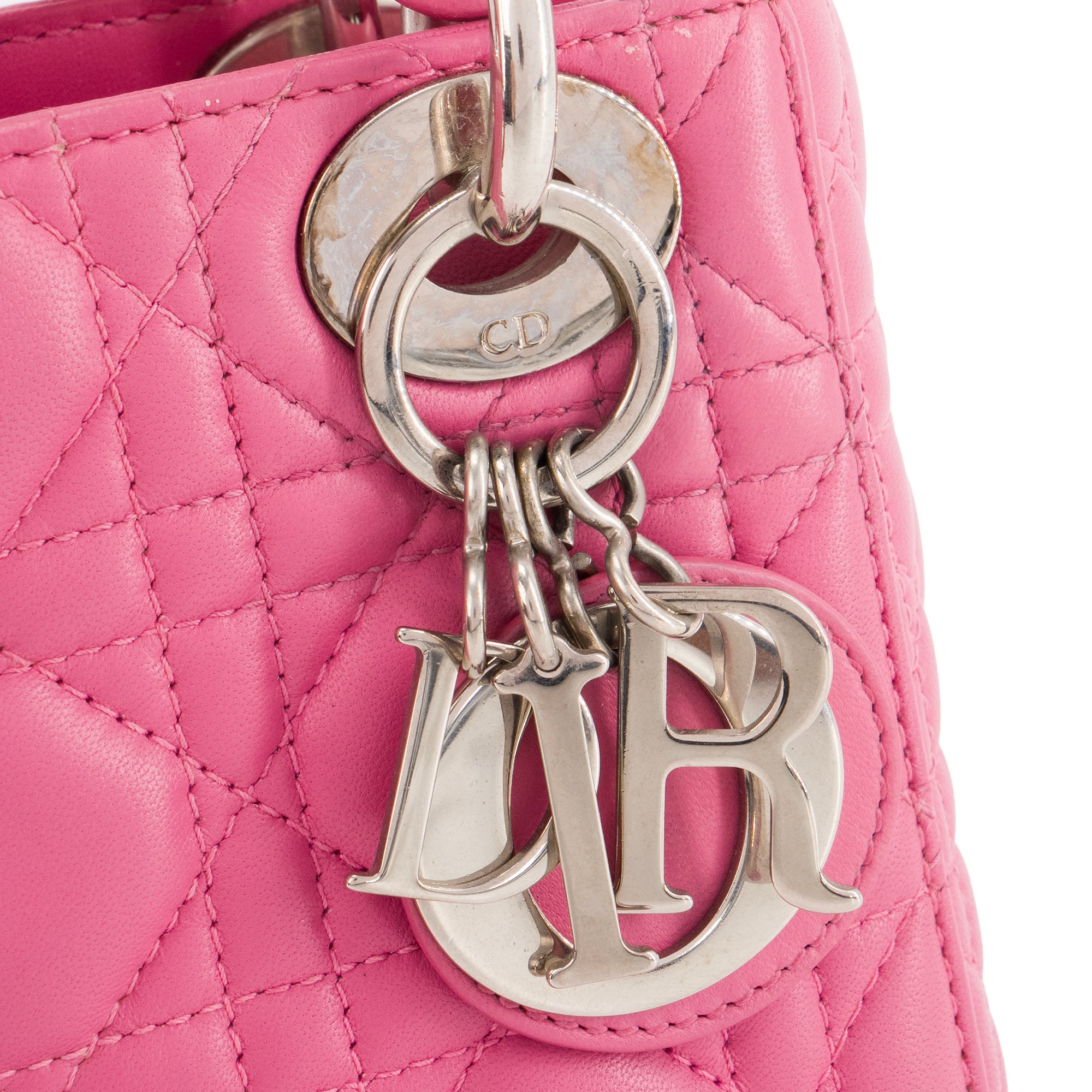 DIOR - Sac à bandoulière Lady Dior mini en cuir cannage rose