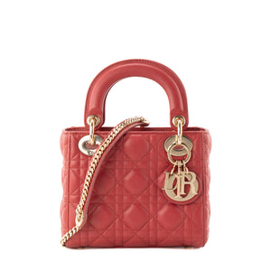 DIOR - Sac à bandoulière Lady Dior mini en cuir cannage rouge