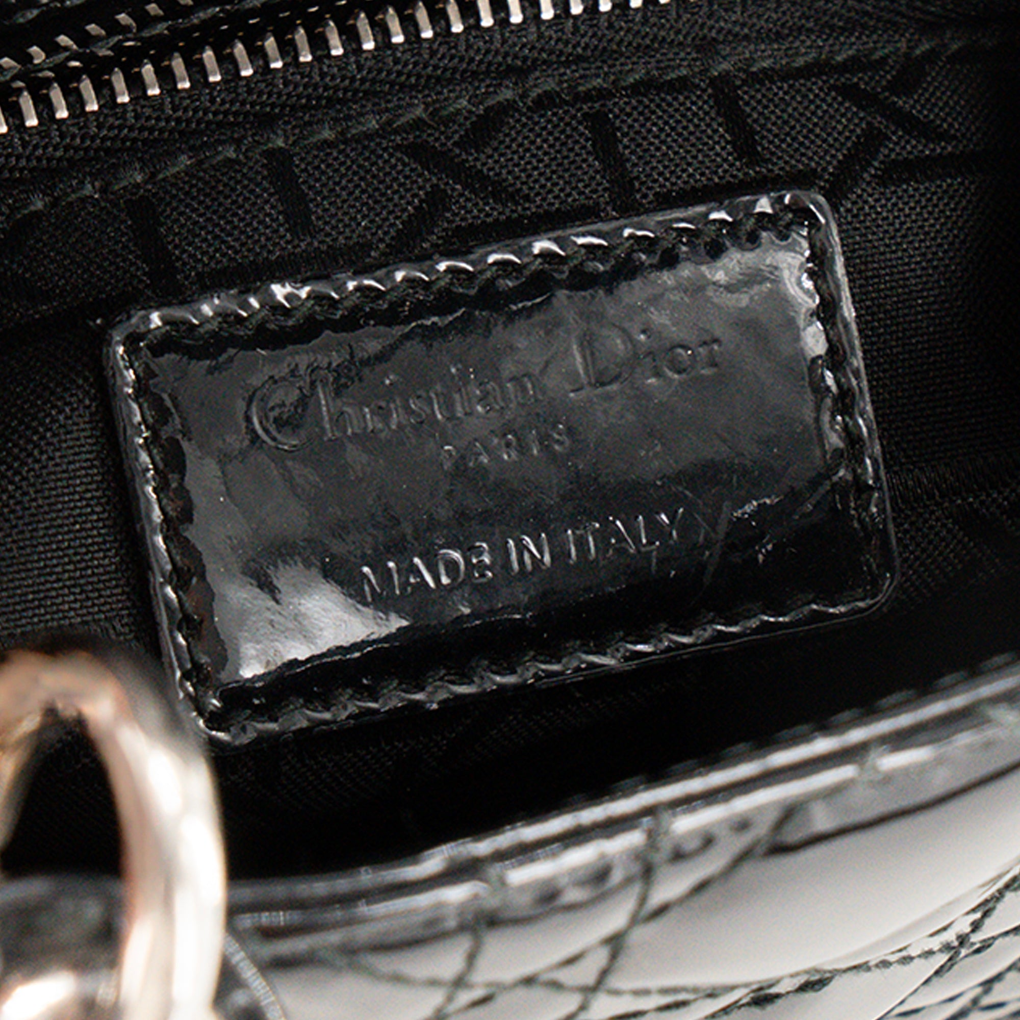 DIOR - Sac à bandoulière Lady Dior Mini en cuir cannage verni noir