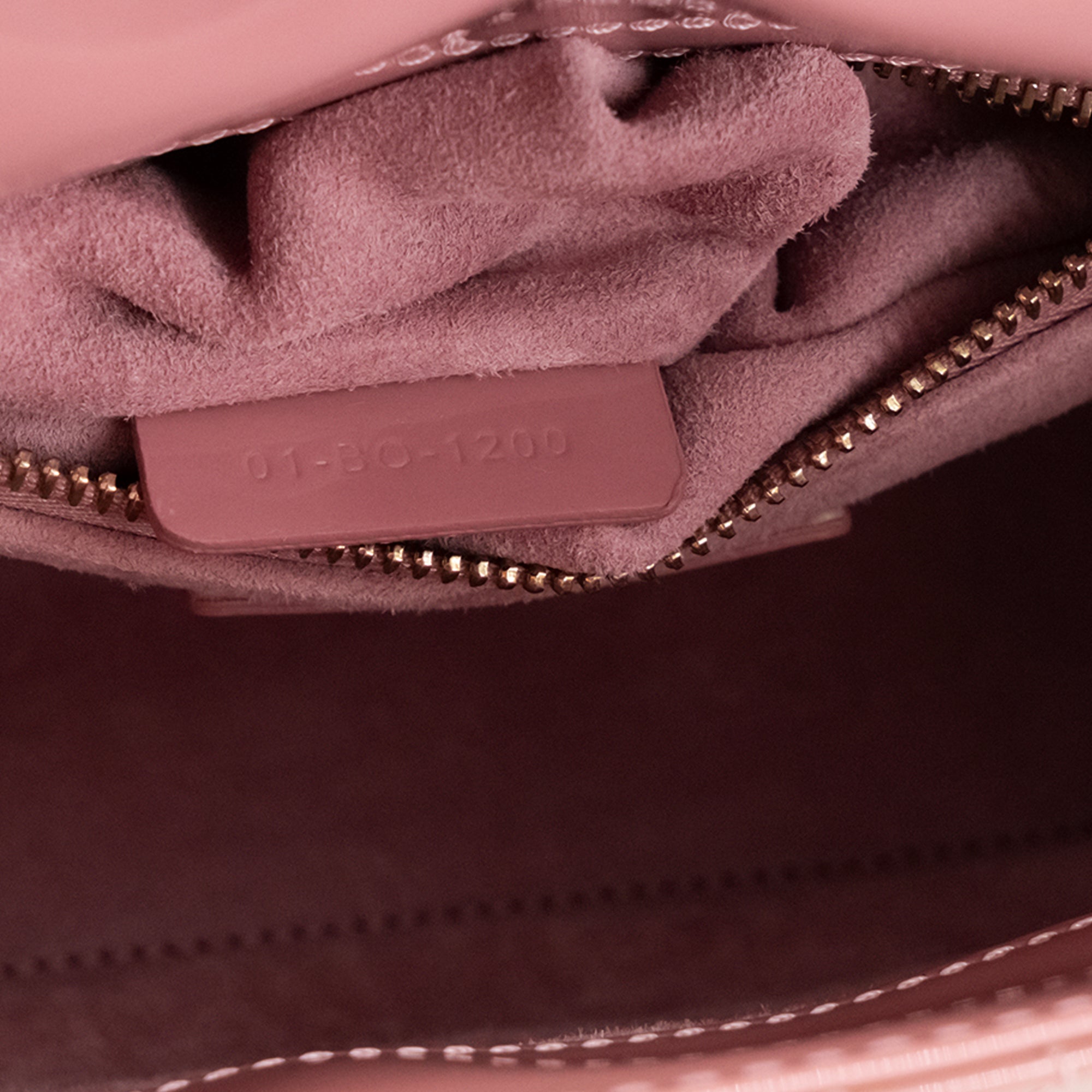 DIOR - Sac à bandoulière Lady Dior mini en cuir cannage verni rose