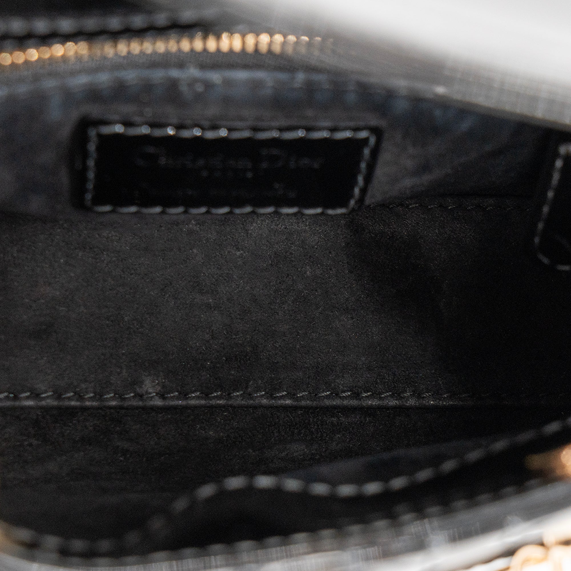 DIOR - Sac à bandoulière Lady Dior Mini Dior en cuir verni noir