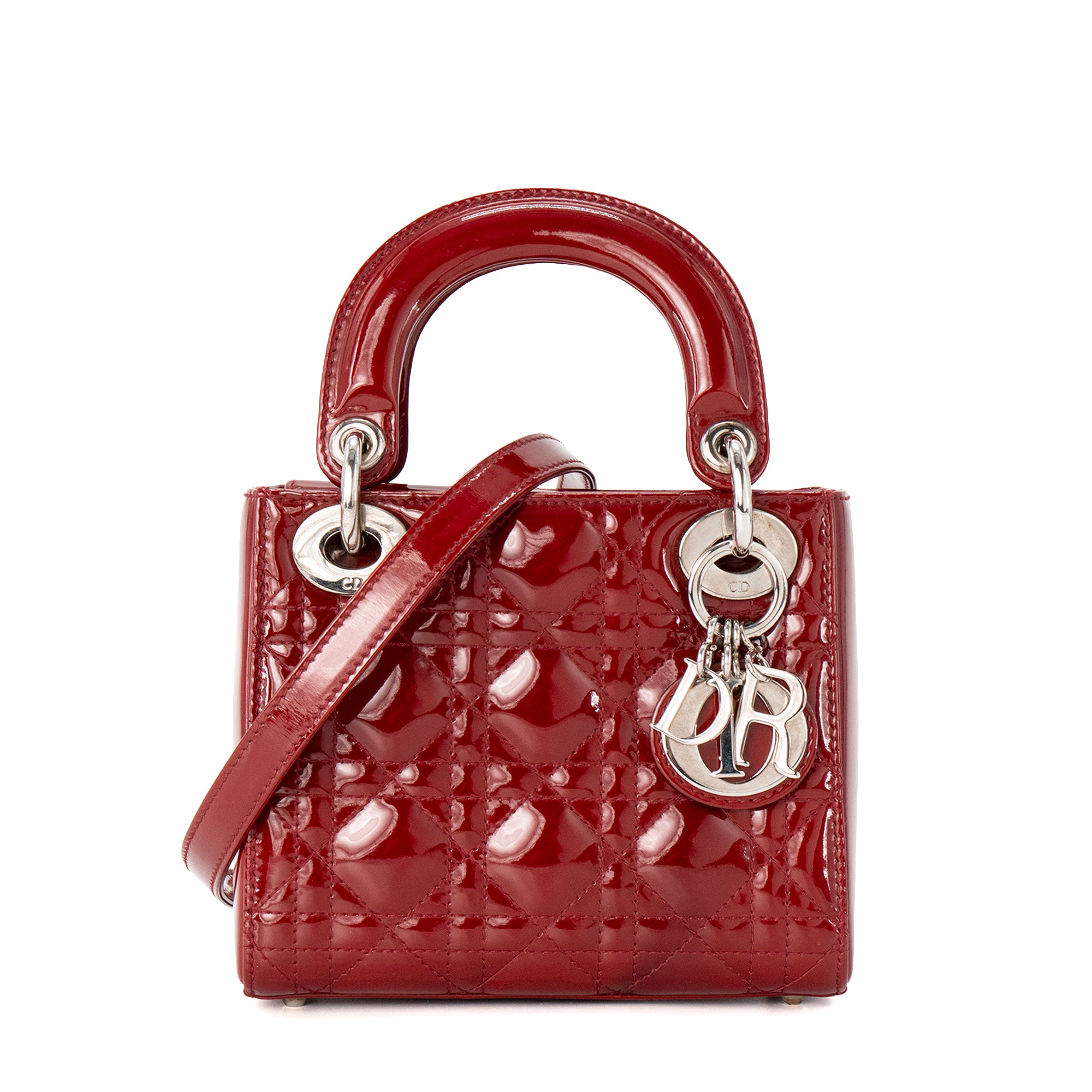 DIOR - Sac à bandoulière Lady Dior mini en cuir verni rouge