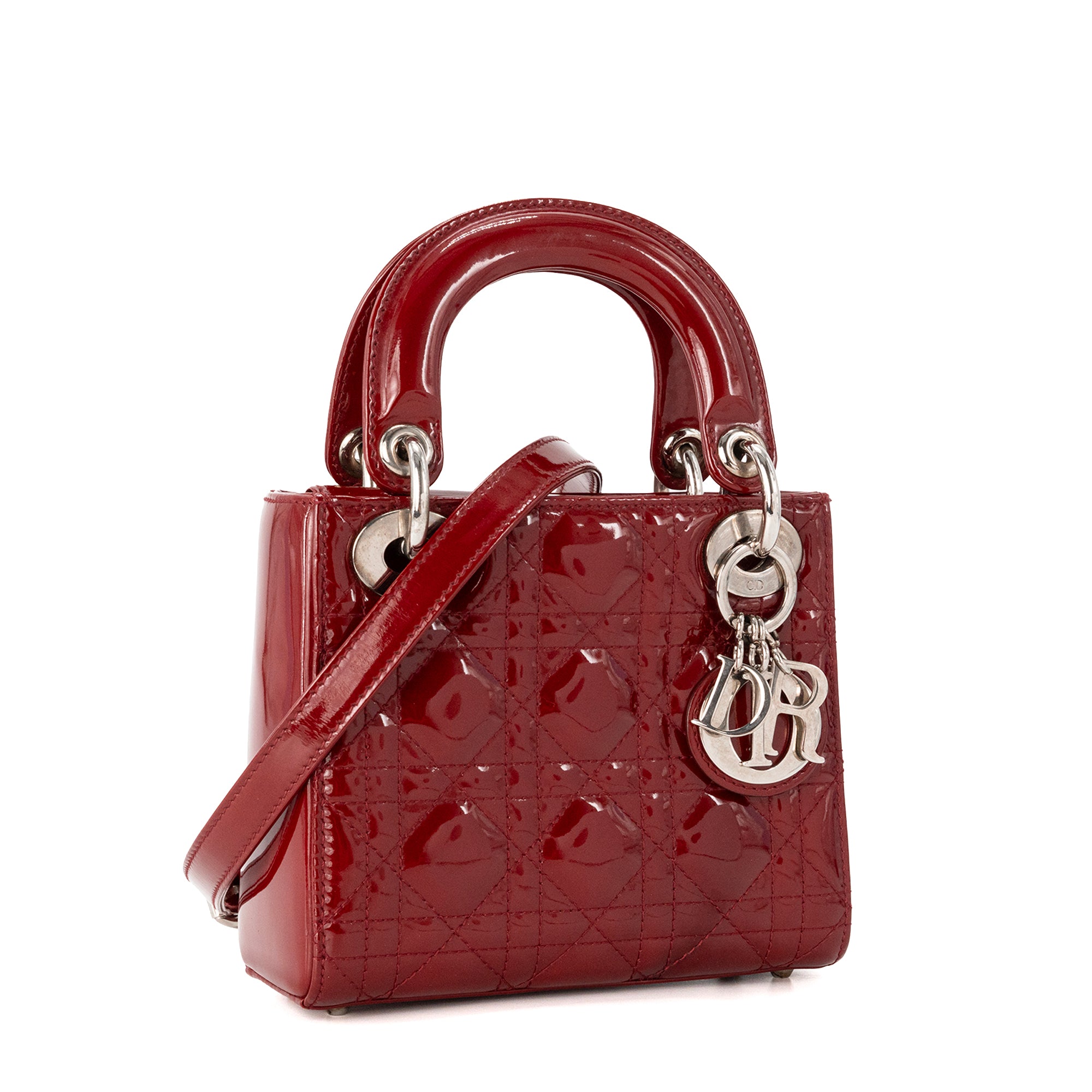 DIOR - Sac à bandoulière Lady Dior mini en cuir verni rouge