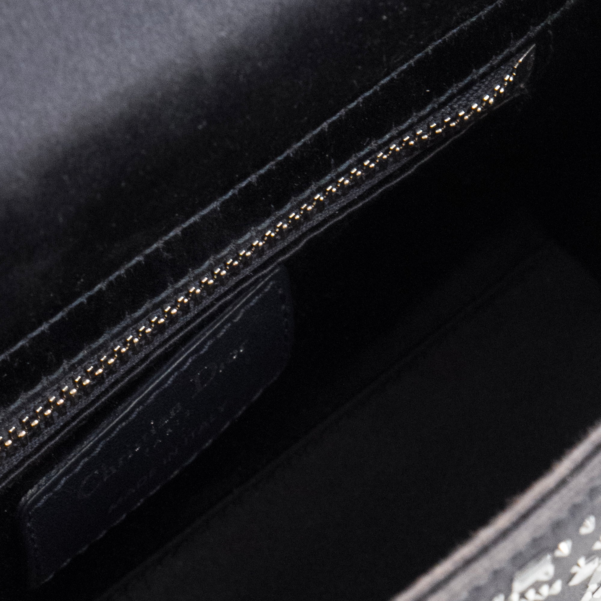 DIOR - Sac à bandoulière Lady Dior mini en satin bleu nuit et strass