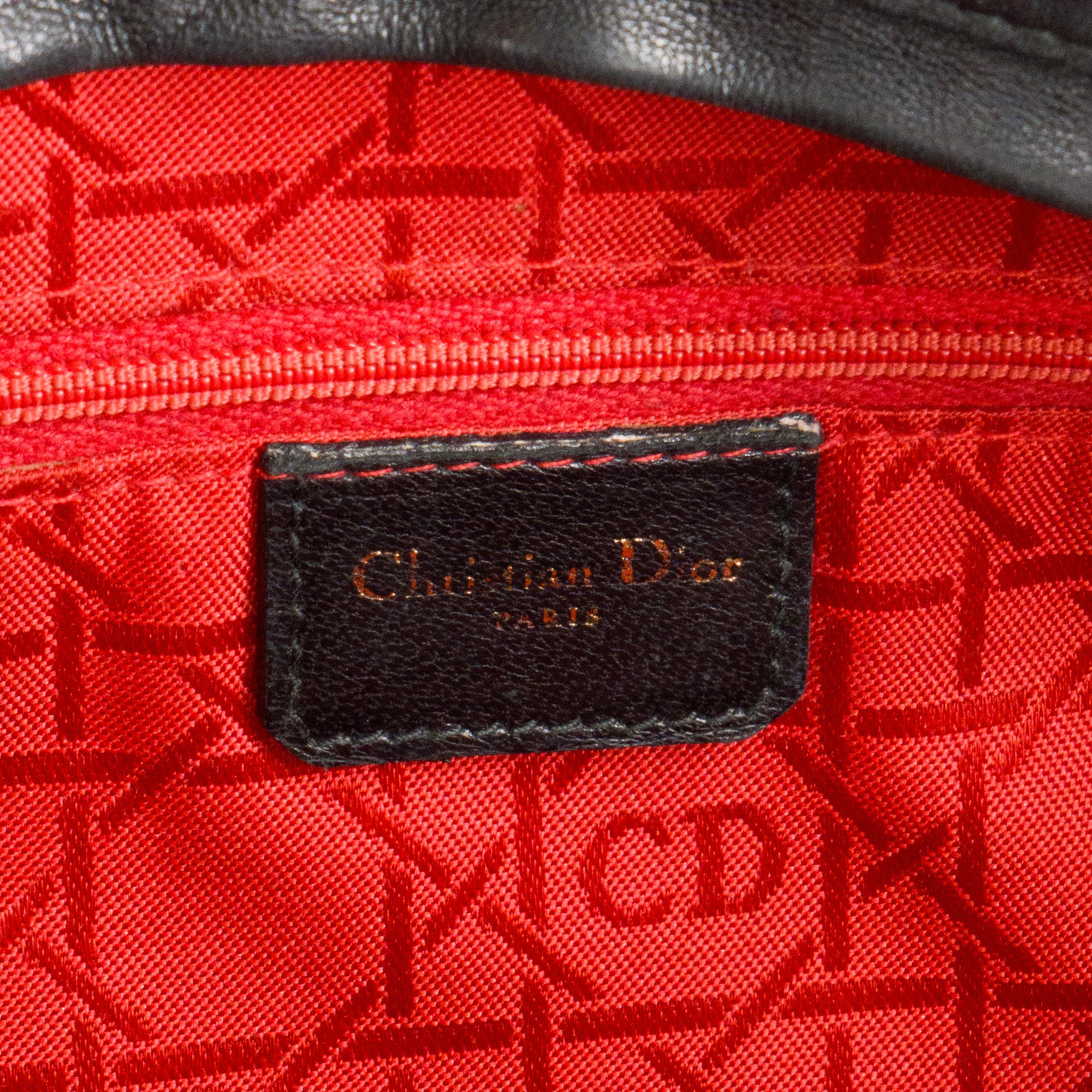 DIOR - Sac à bandoulière Lady Dior large Dior en cuir cannage noir vintage