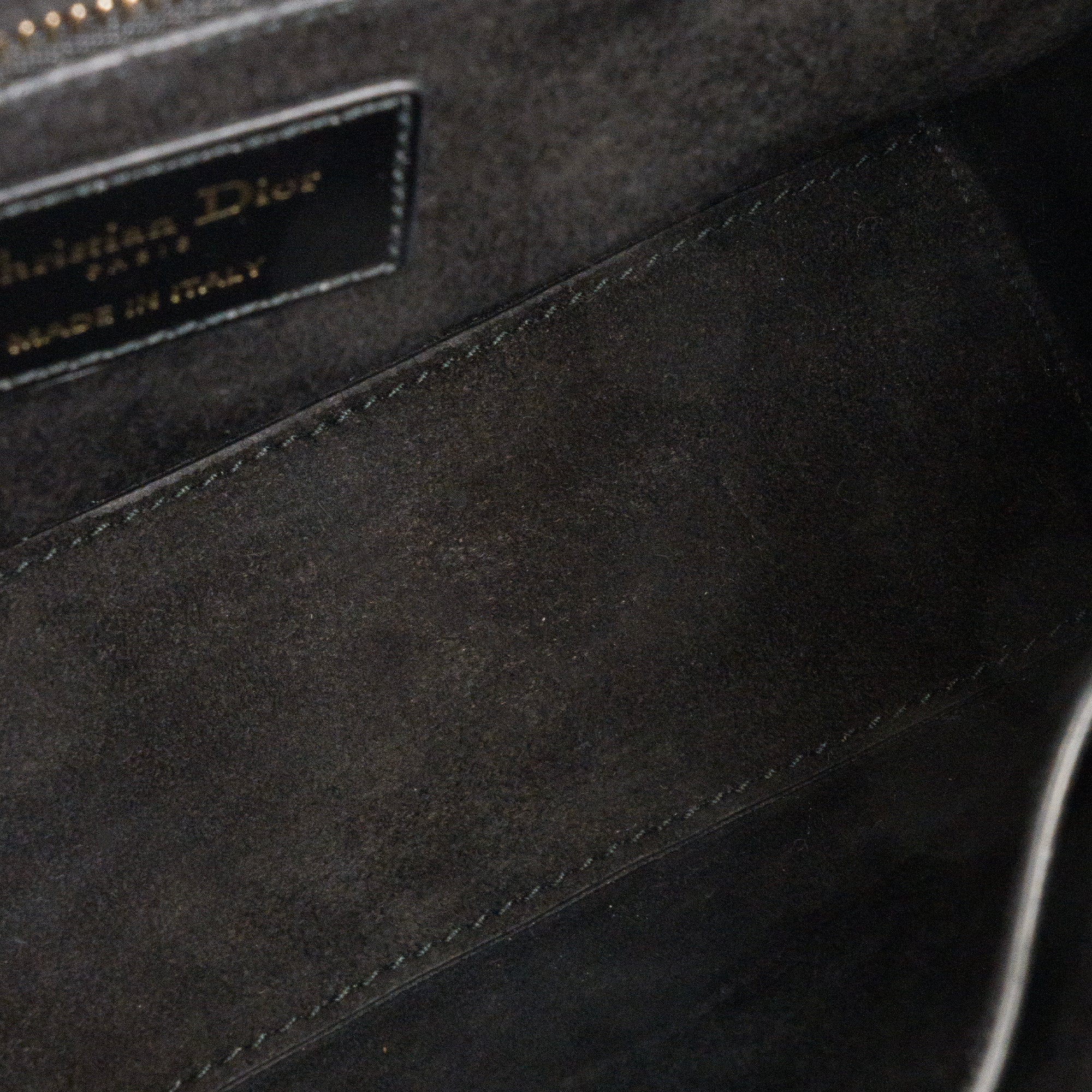 DIOR - Sac à bandoulière Lady Dior small Dior en cuir froissé noir