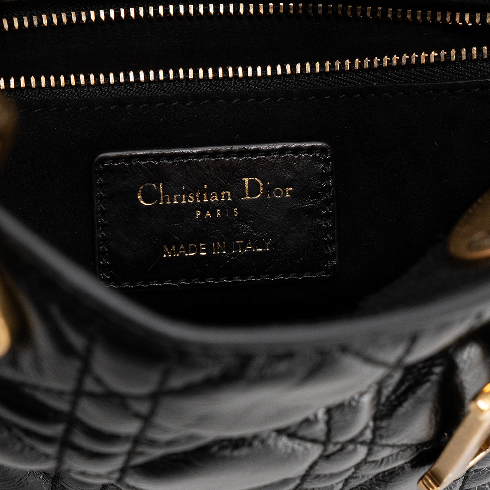DIOR - Sac à bandoulière Lady Dior Small Dior en cuir froissé noir