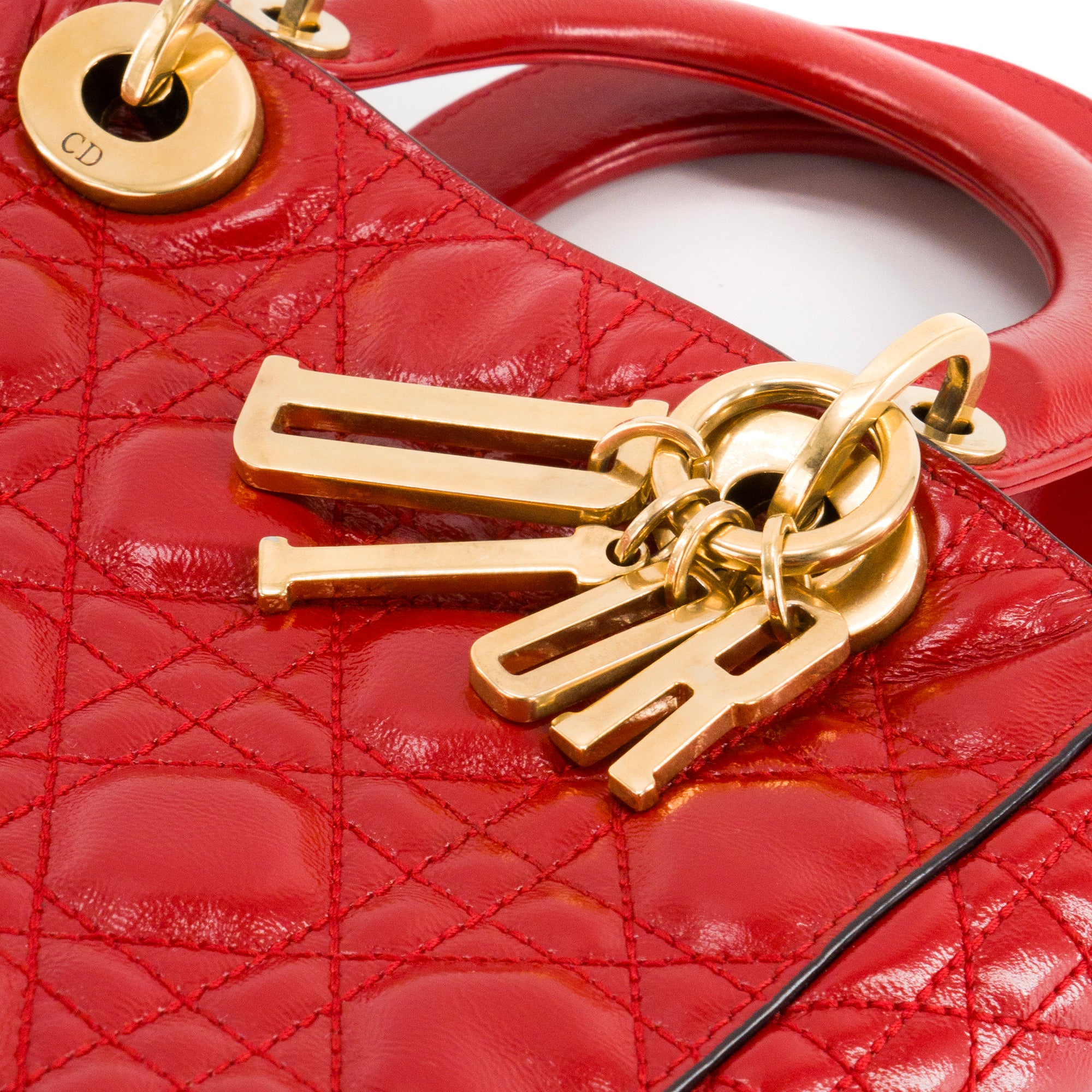 DIOR - Sac à bandoulière Lady Dior Small Dior en cuir froissé rouge