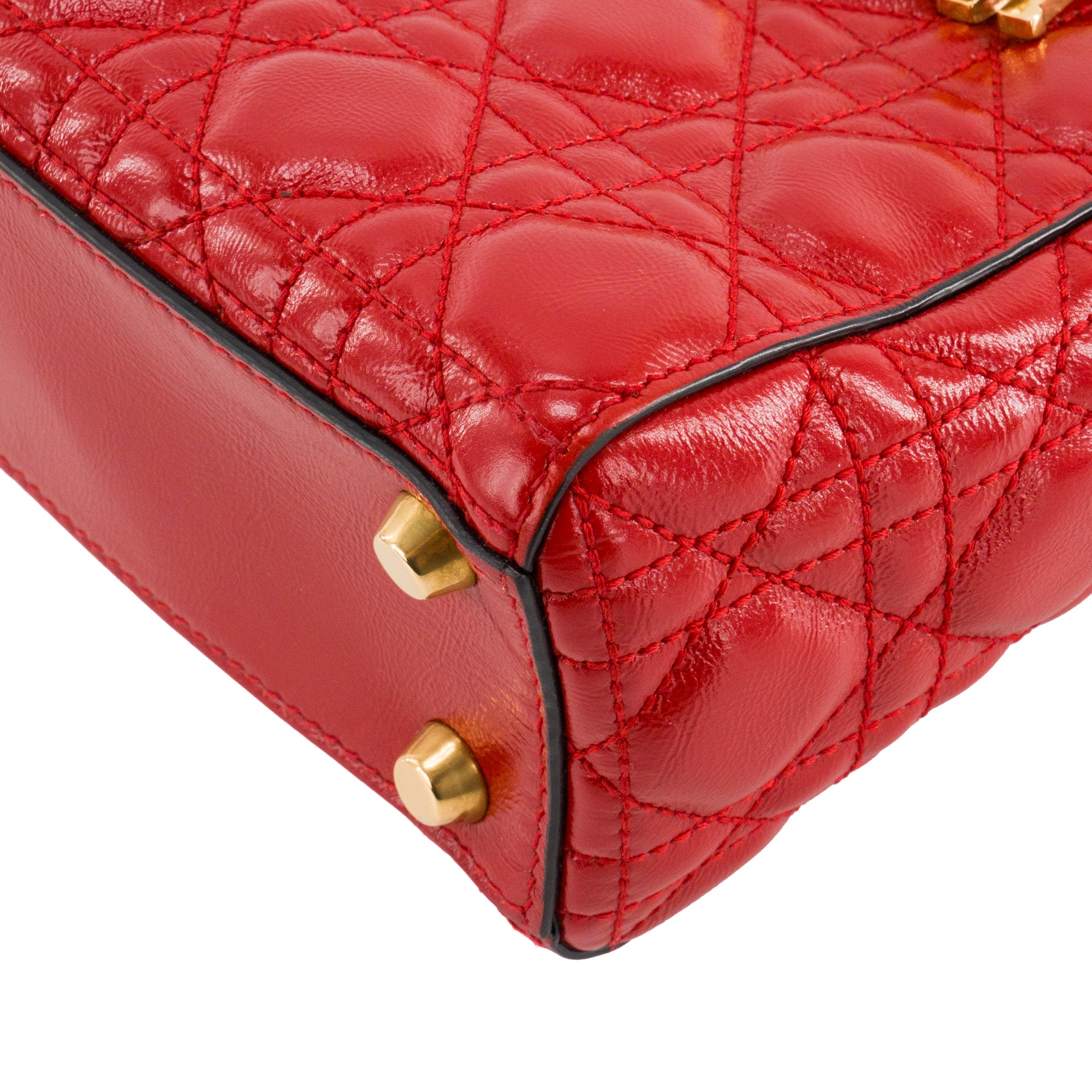 DIOR - Sac à bandoulière Lady Dior Small Dior en cuir froissé rouge