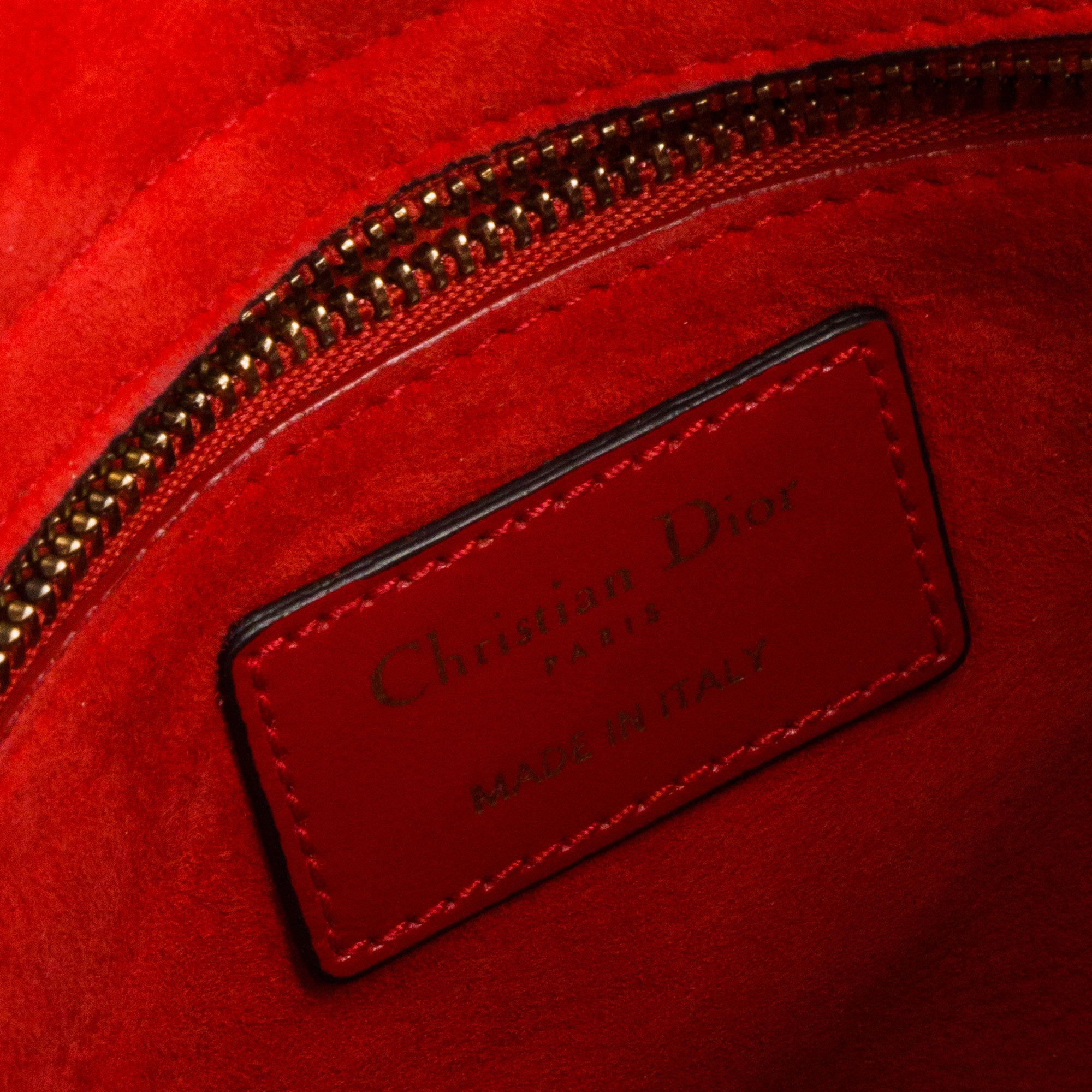 DIOR - Sac à bandoulière Lady Dior Small Dior en cuir froissé rouge