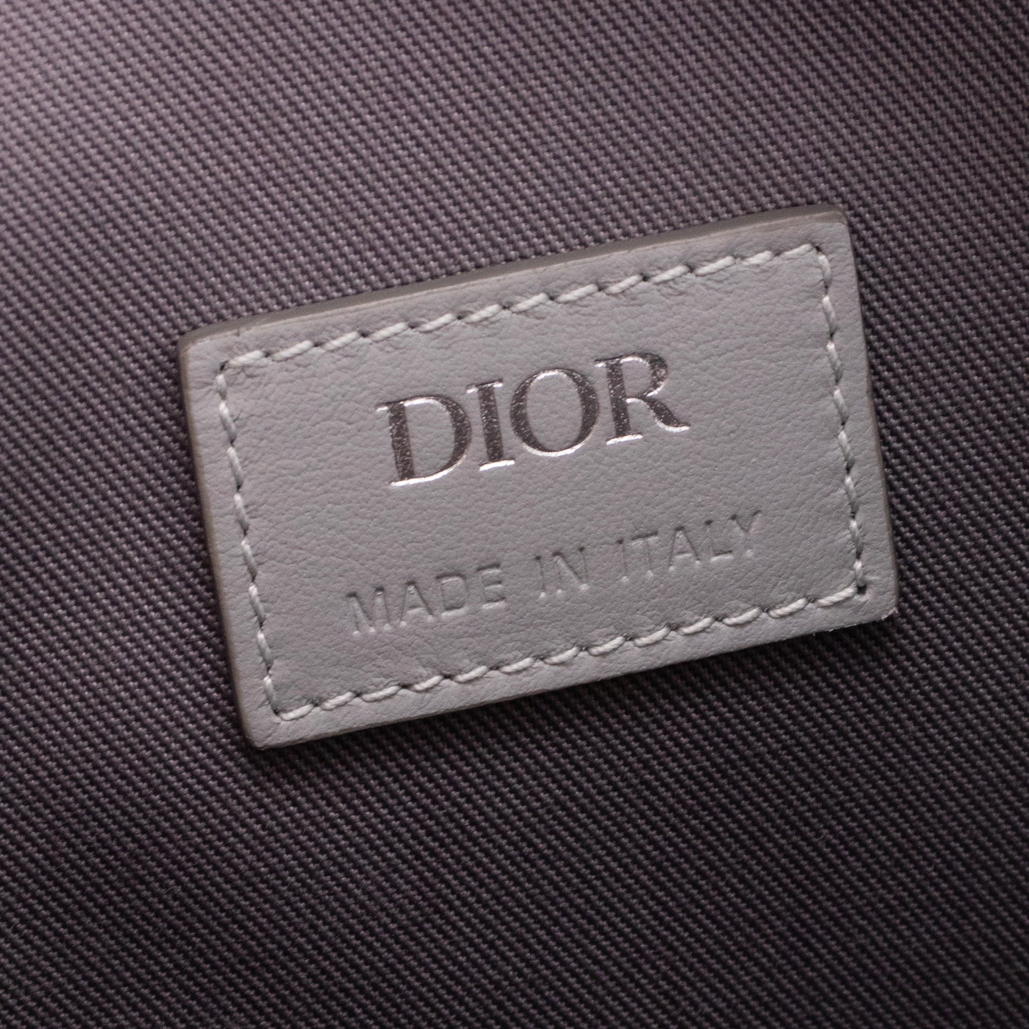 DIOR - Sac à bandoulière Messenger Lingot CD Diamond Dior en toile enduite grise et blanche