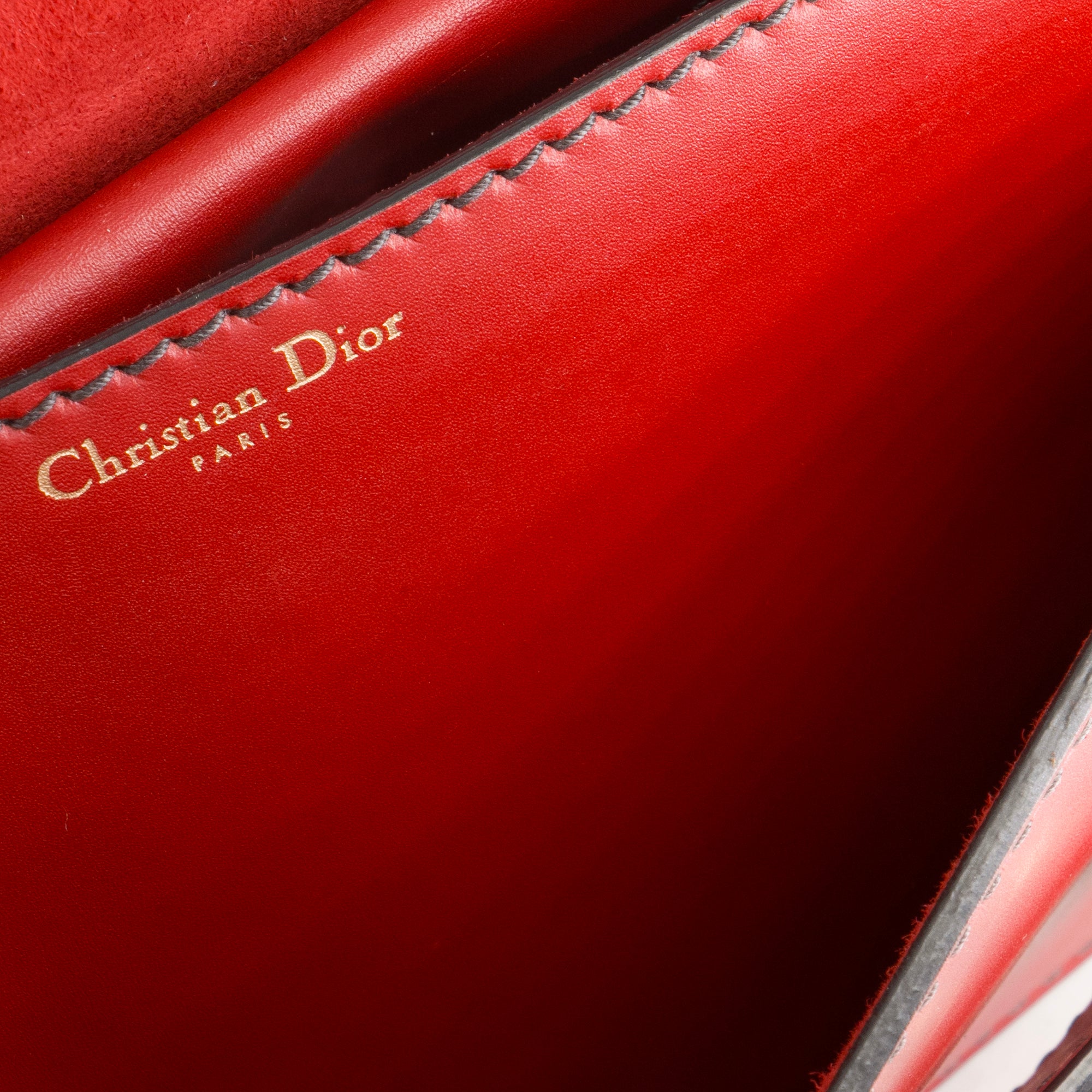 DIOR - Sac à épaule J'Adior Dior en cuir rouge