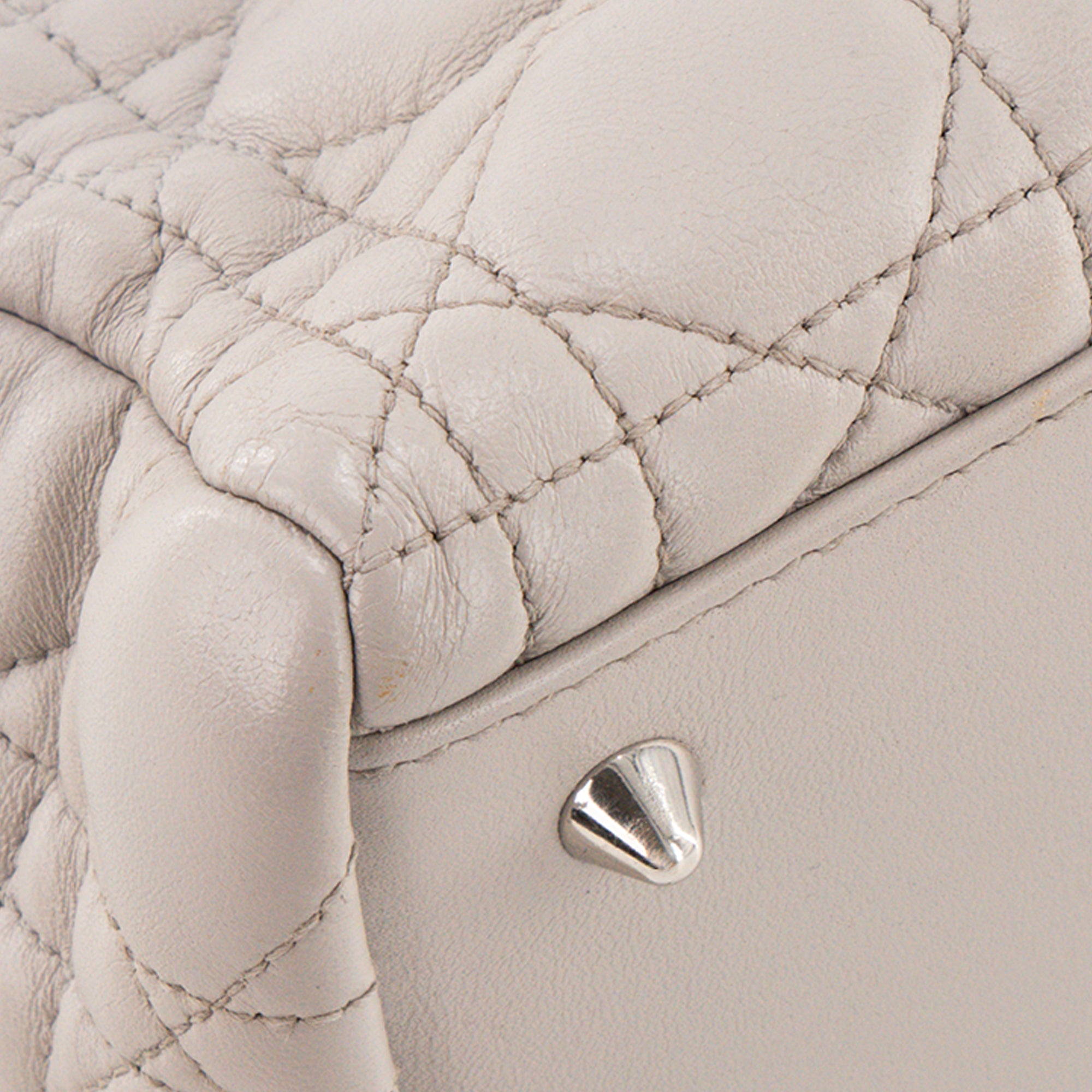 DIOR - Sac à main Lady Dior medium en cuir cannage gris