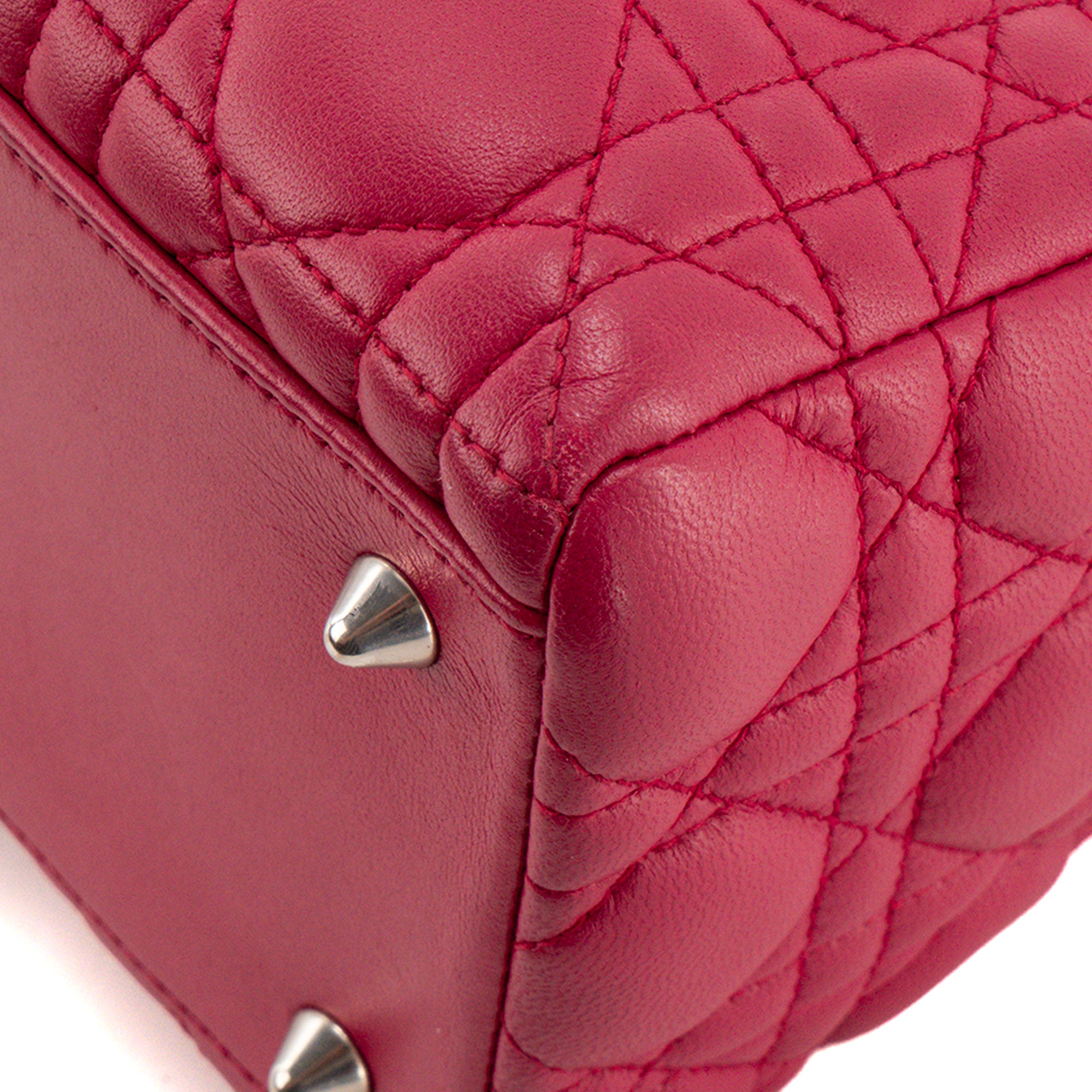 DIOR - Sac à main Lady Dior medium en cuir cannage rose