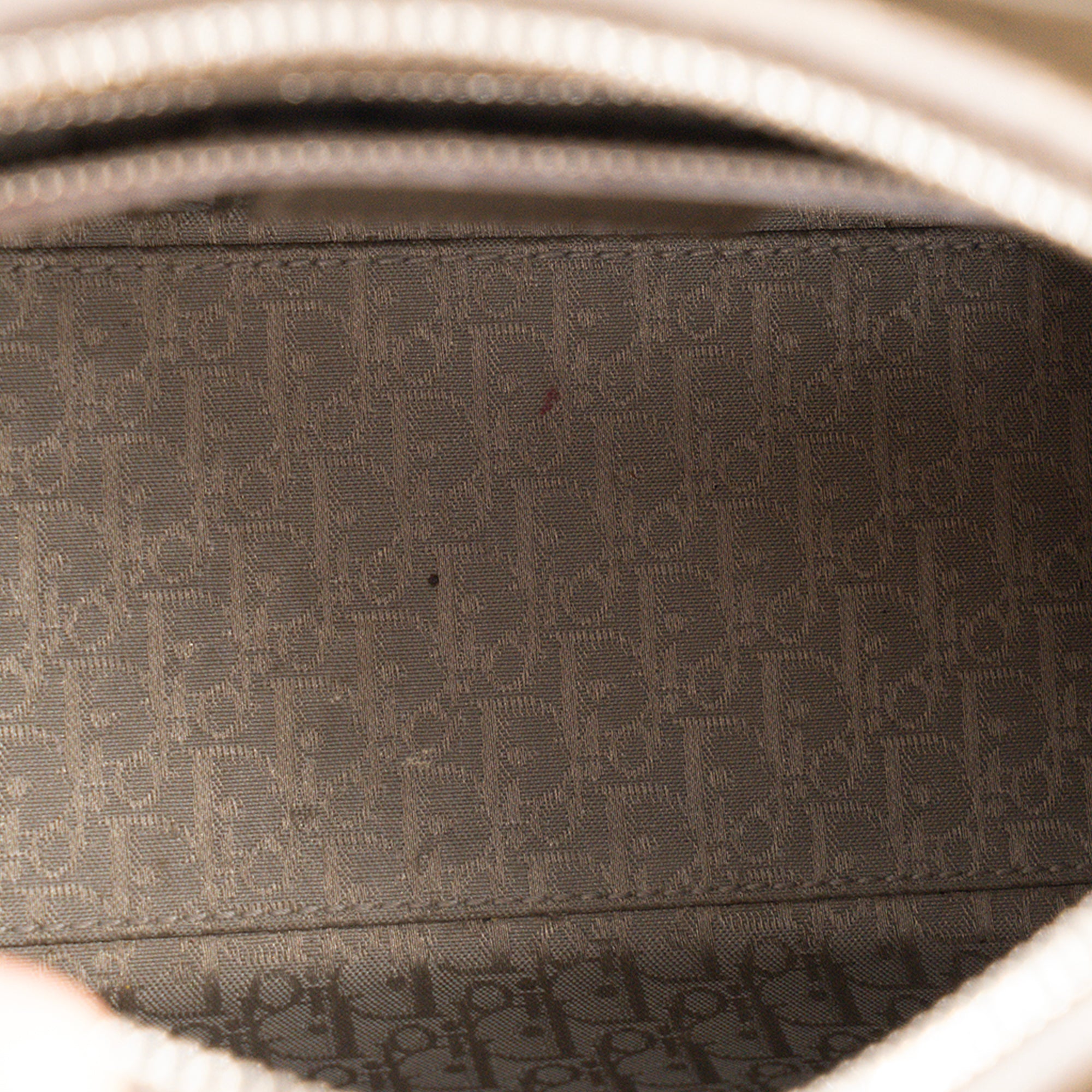 DIOR - Sac à main Lady Dior medium Dior en cuir verni cannage marron