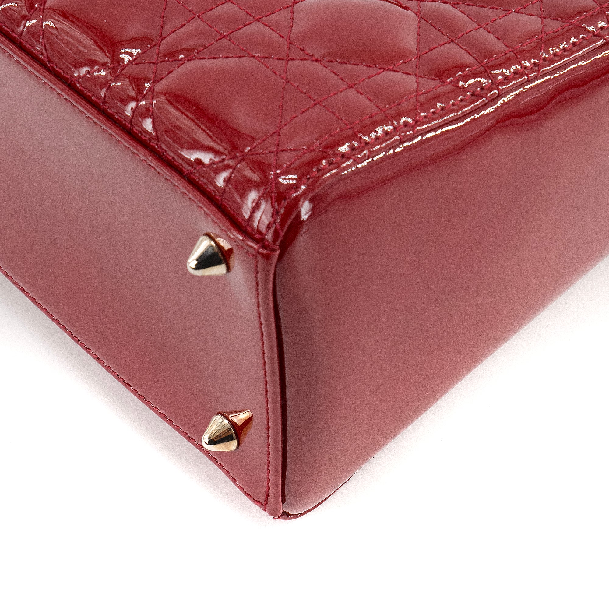 DIOR - Sac à main Lady Dior medium Dior en cuir verni rouge